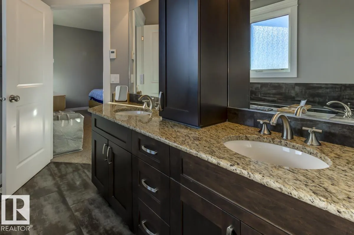 63 LAKEWOOD Boulevard