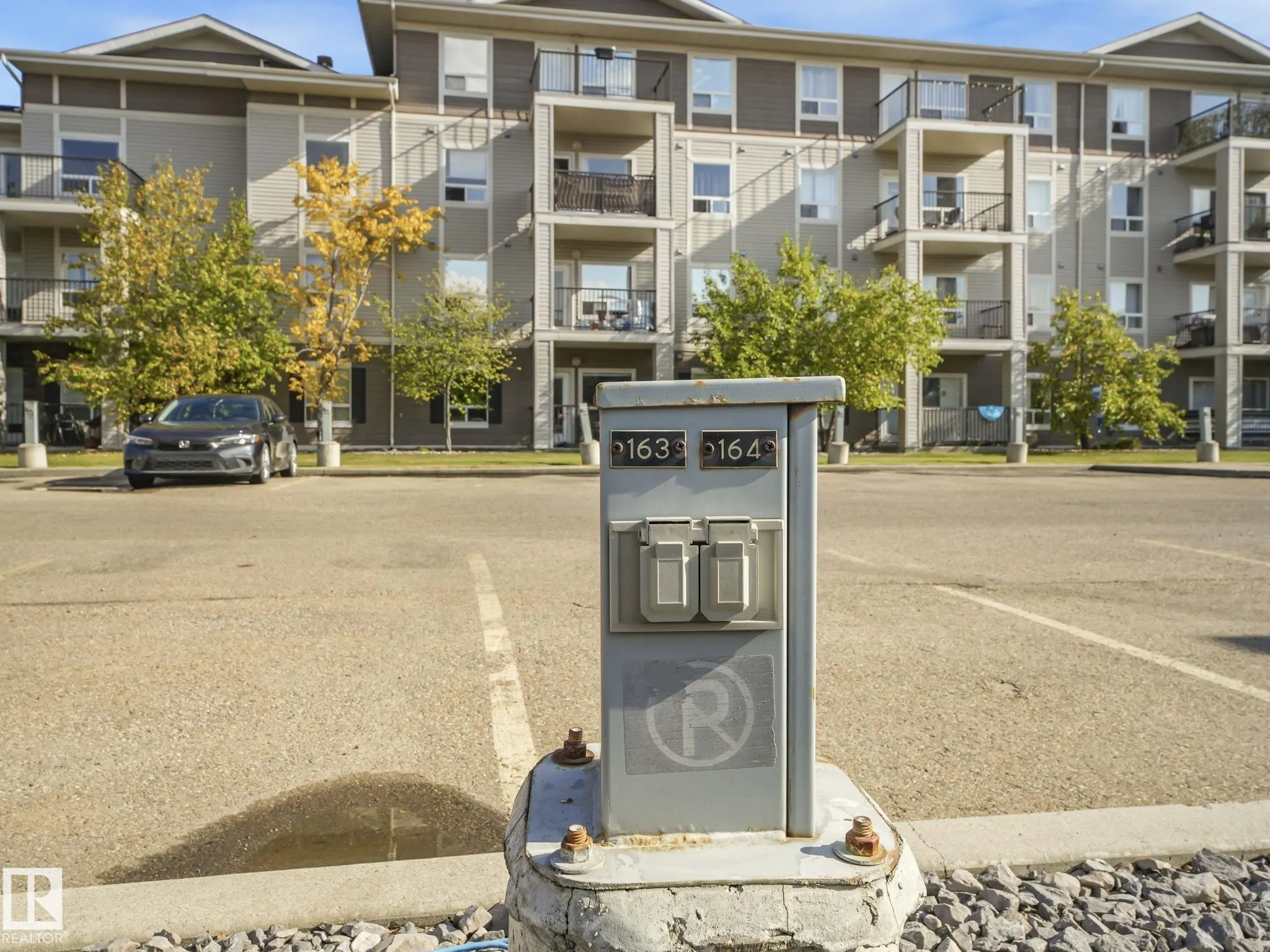 7327 South Terwillegar Drive