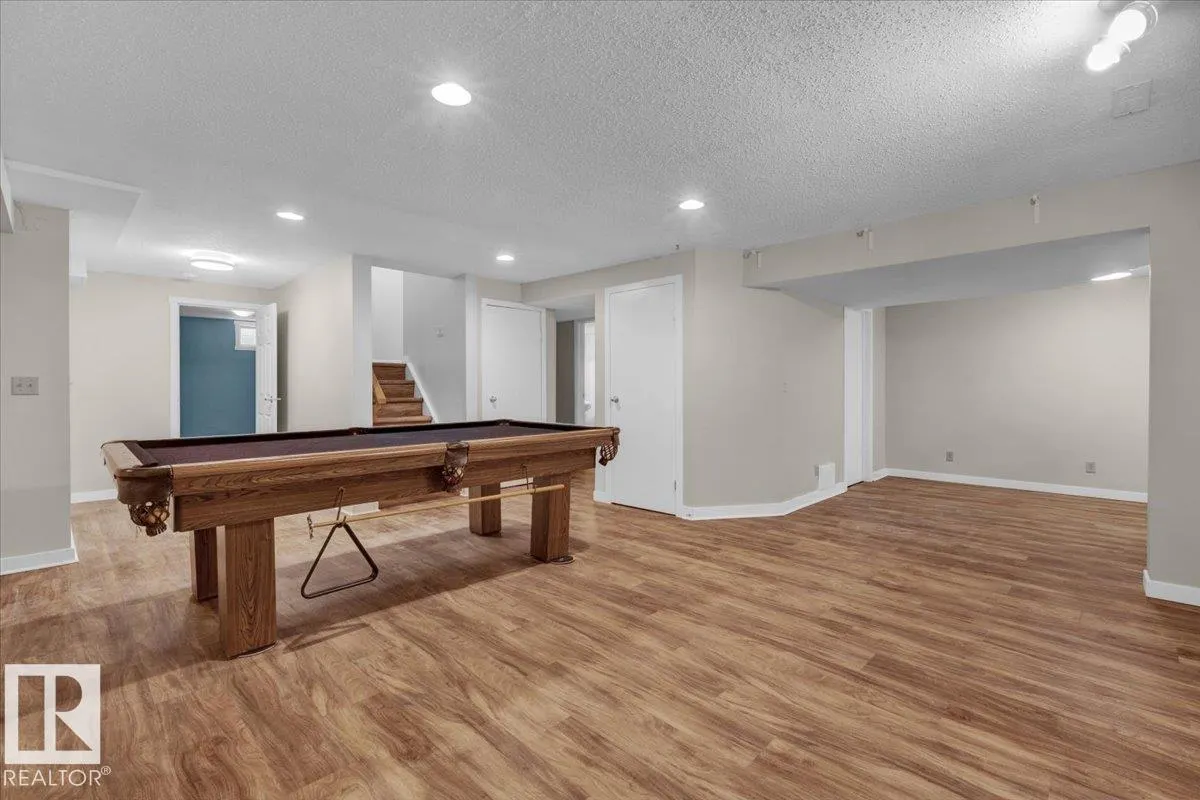 15 DELORME Place