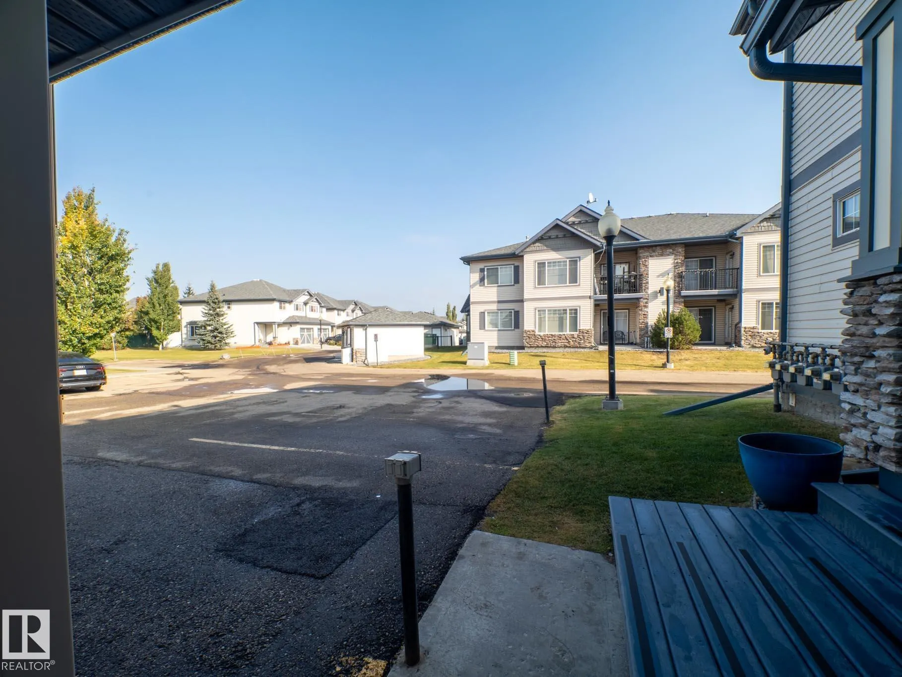 2565 HANNA Crescent