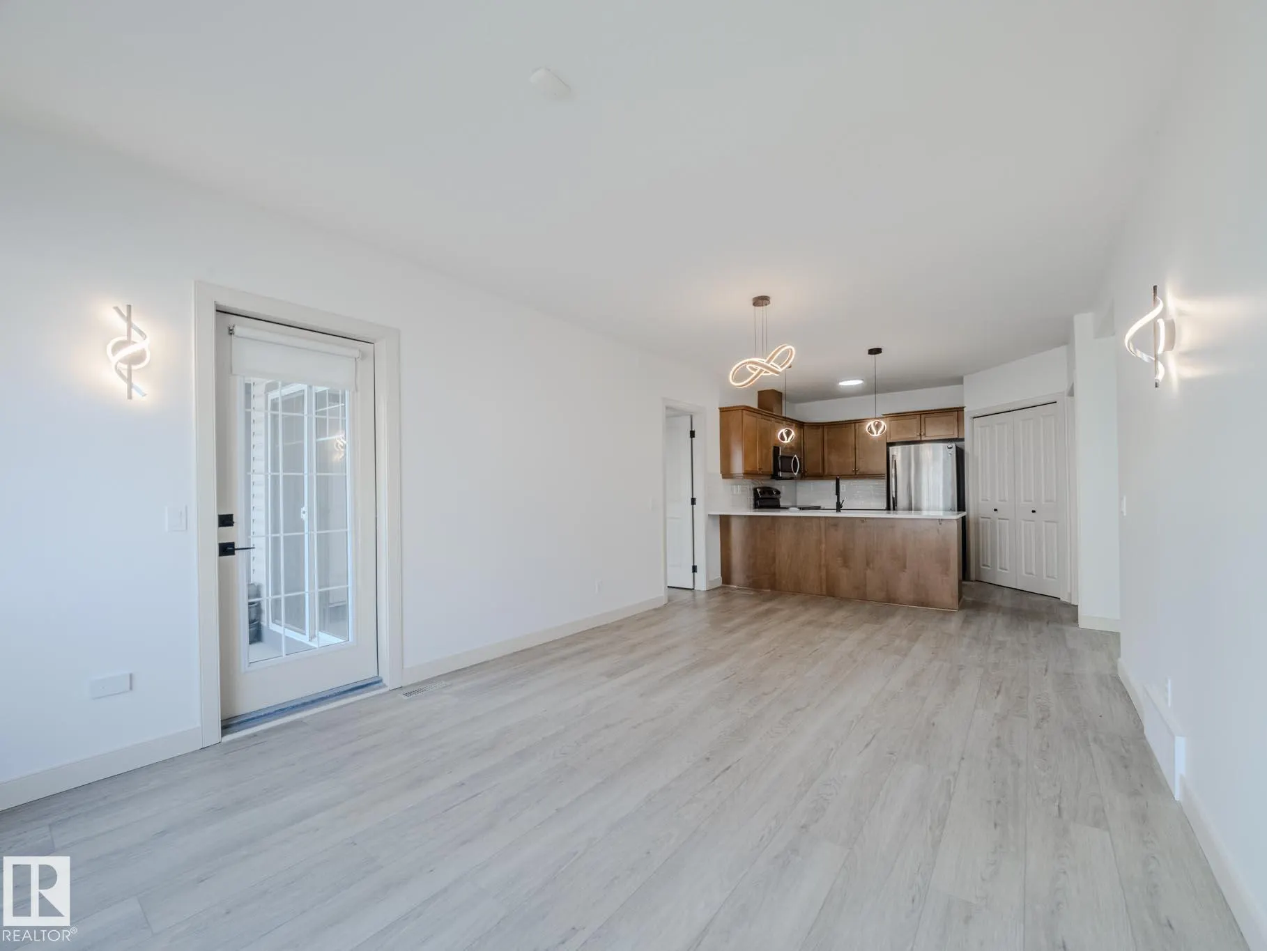 2565 HANNA Crescent