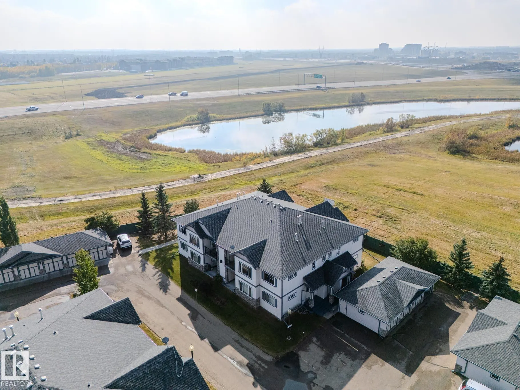 2565 HANNA Crescent