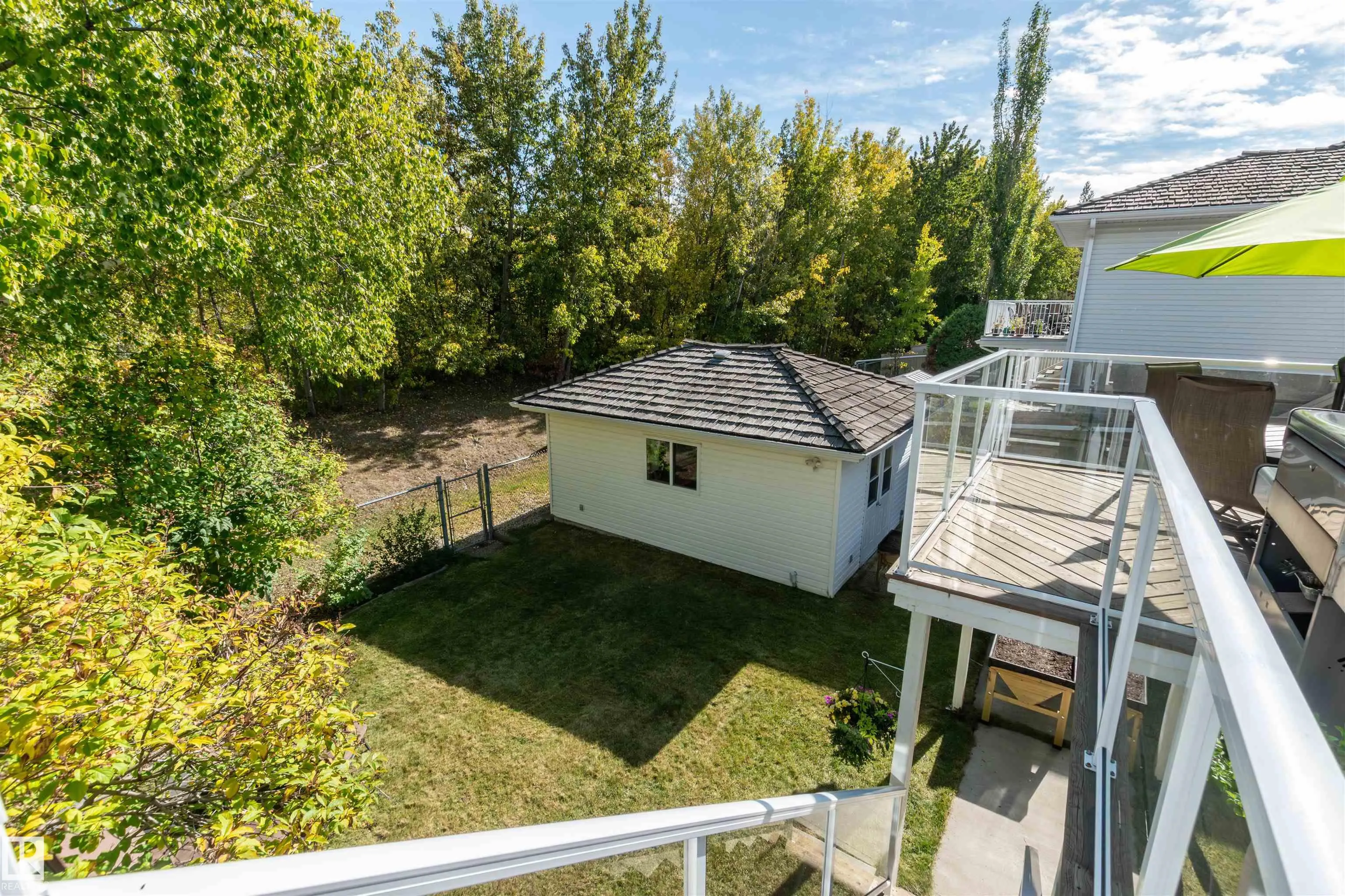 102 RIDGEMONT Crescent