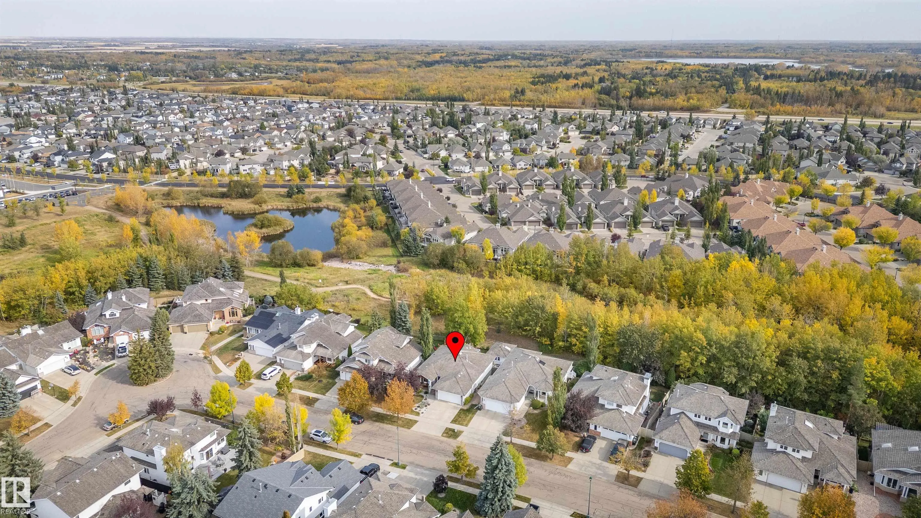 102 RIDGEMONT Crescent