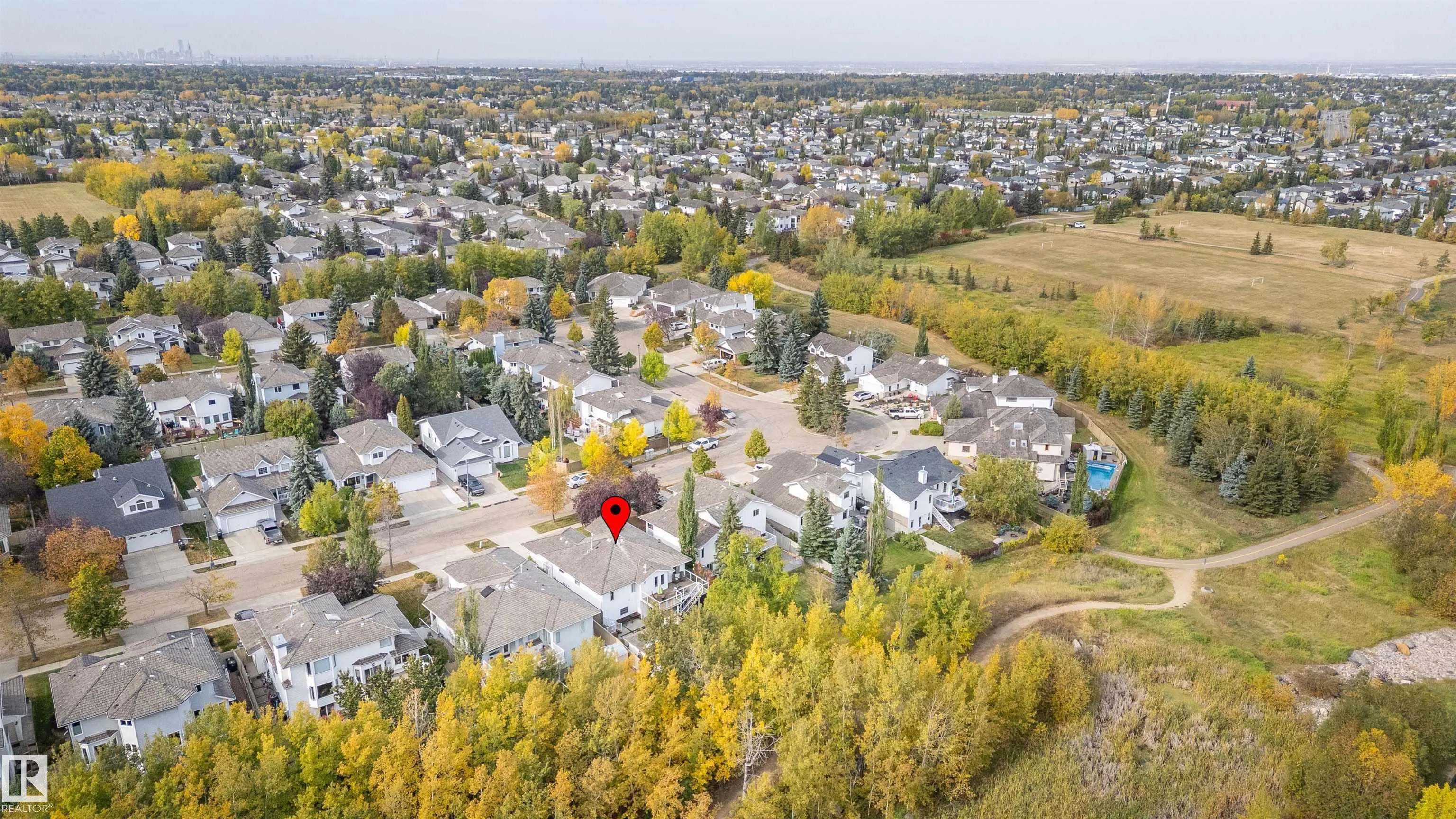 102 RIDGEMONT Crescent