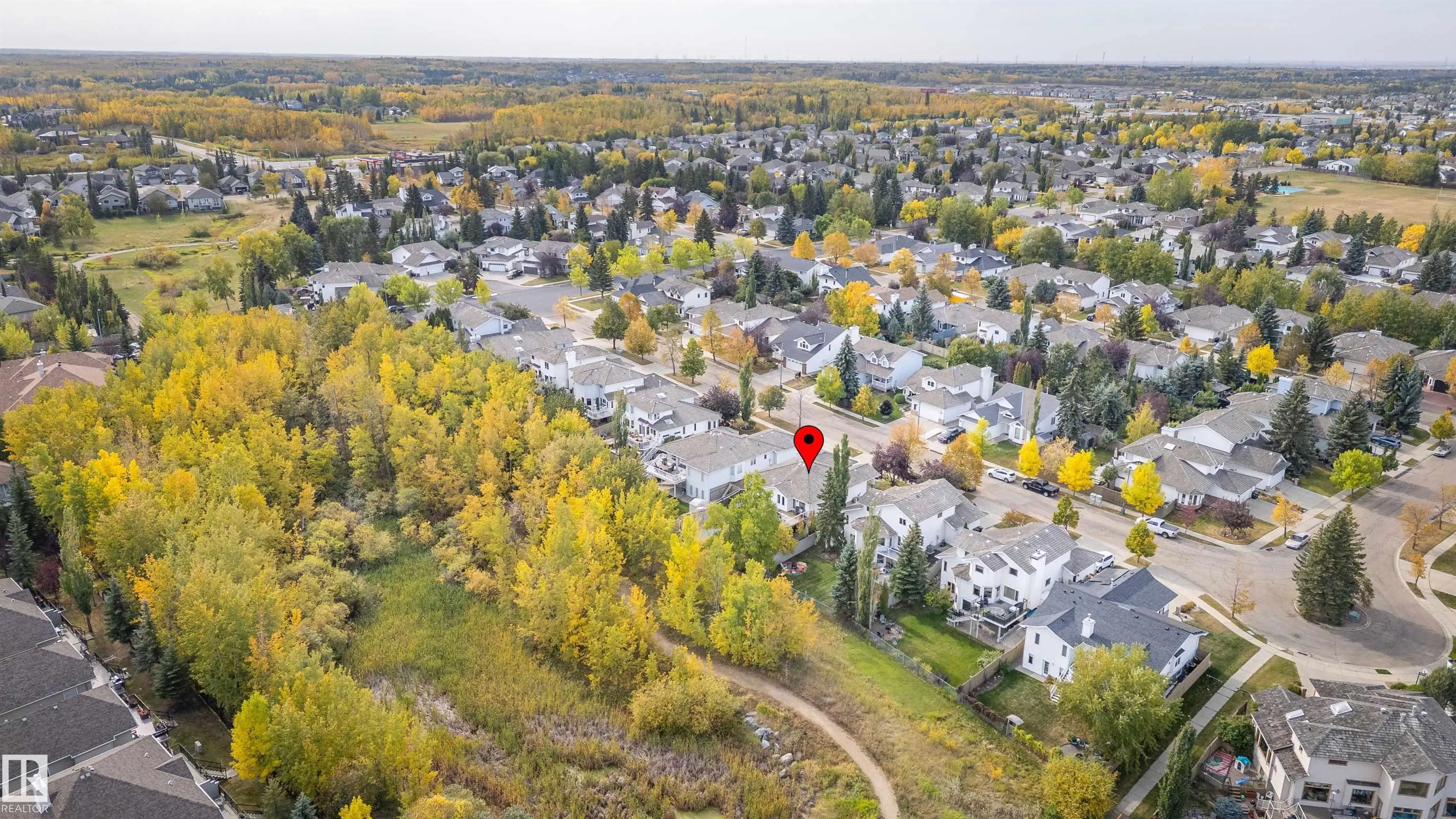 102 RIDGEMONT Crescent