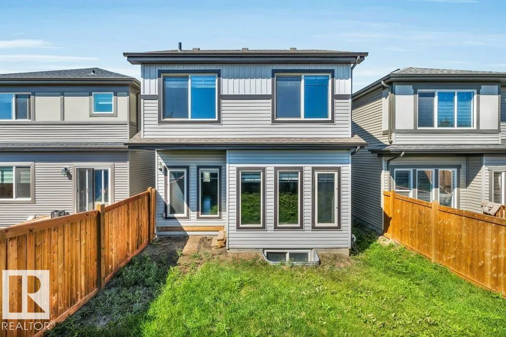 5075 Andison Close