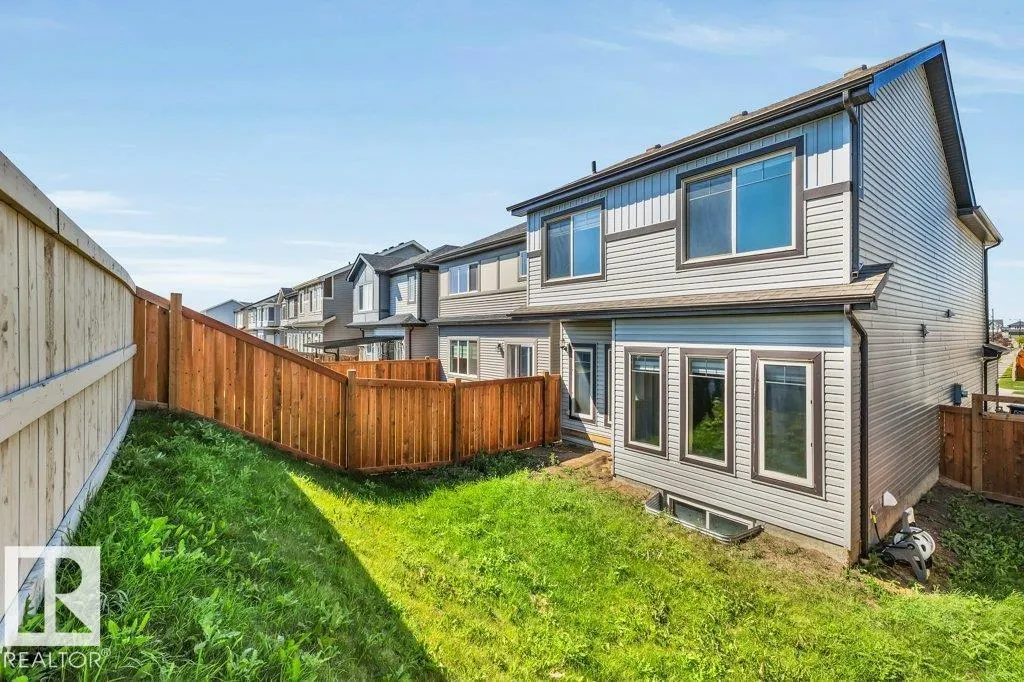 5075 Andison Close