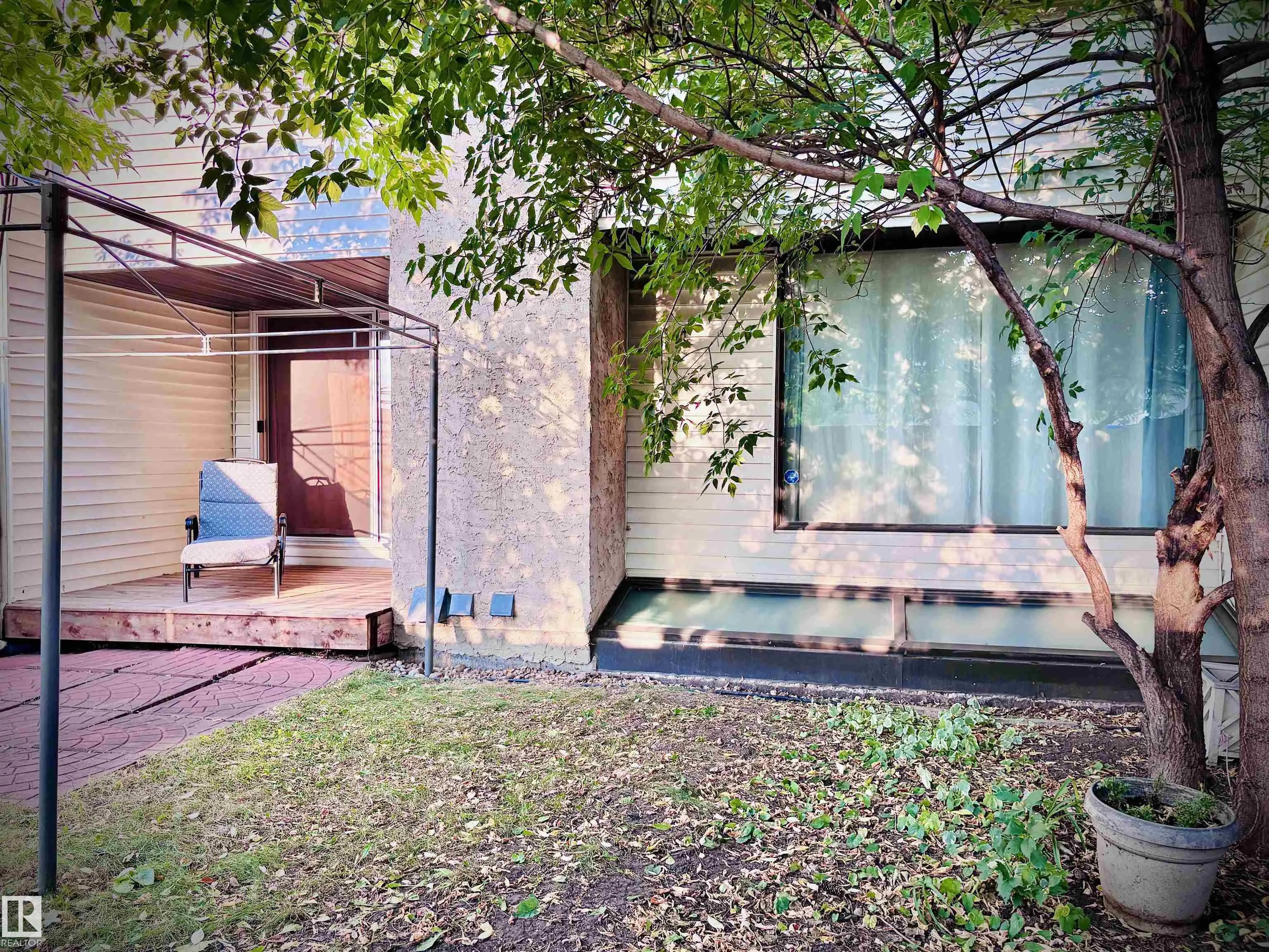 3557 MILL WOODS Road