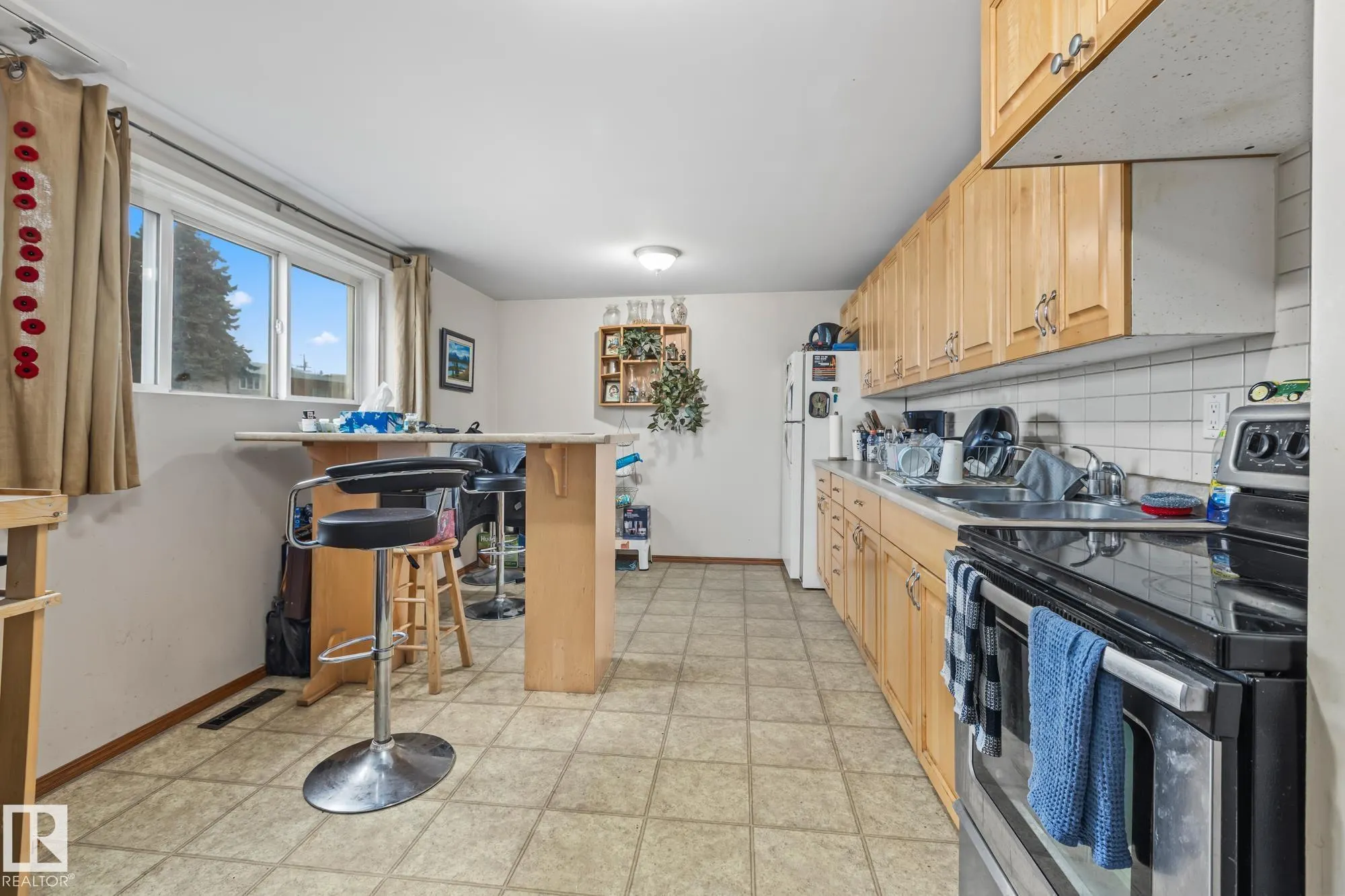 12903/12905 96 Street