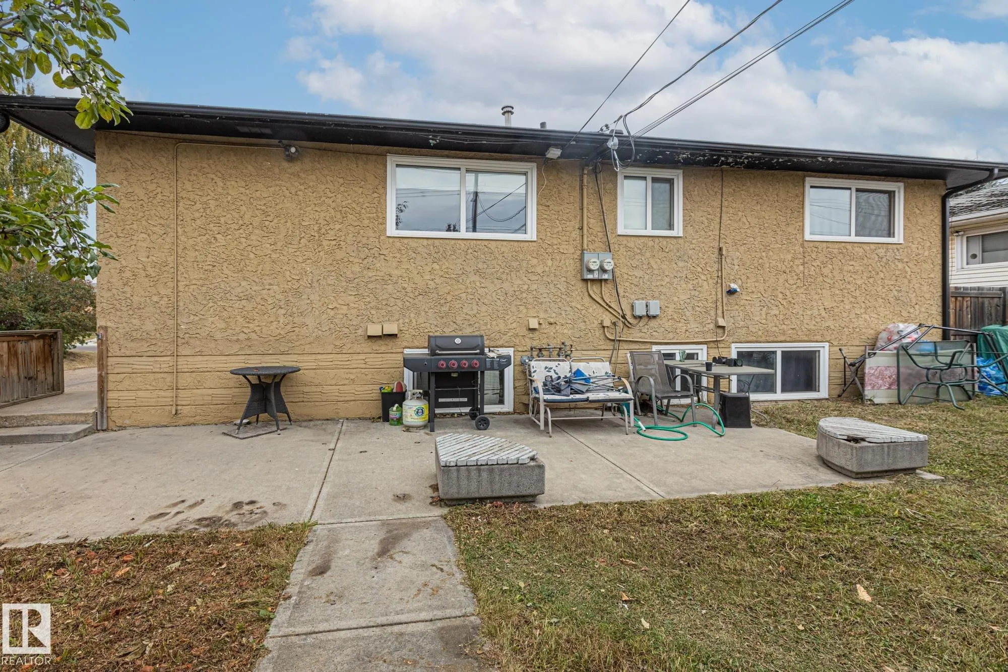 12903/12905 96 Street