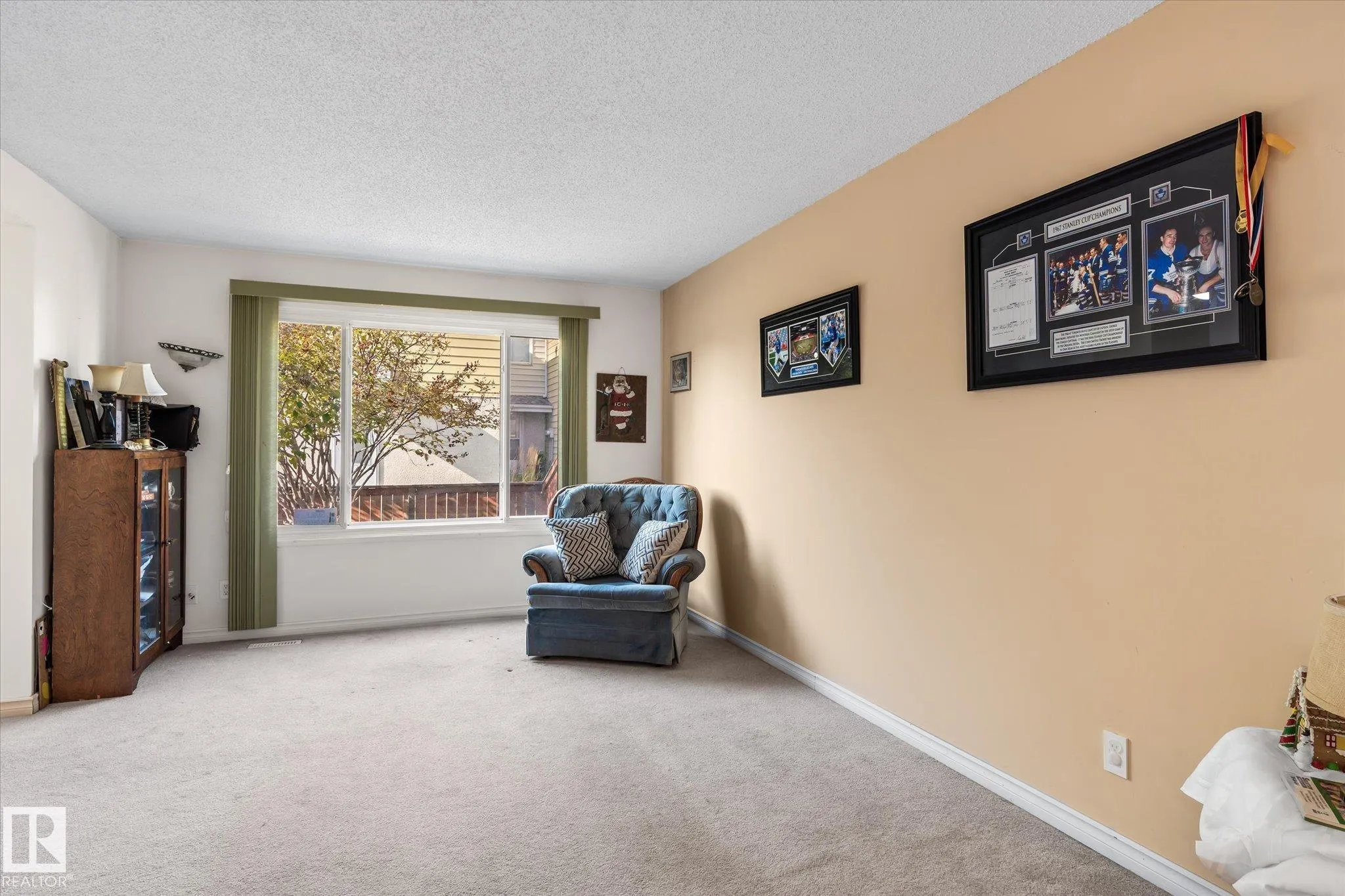 283 PRIMROSE GARDENS Gardens