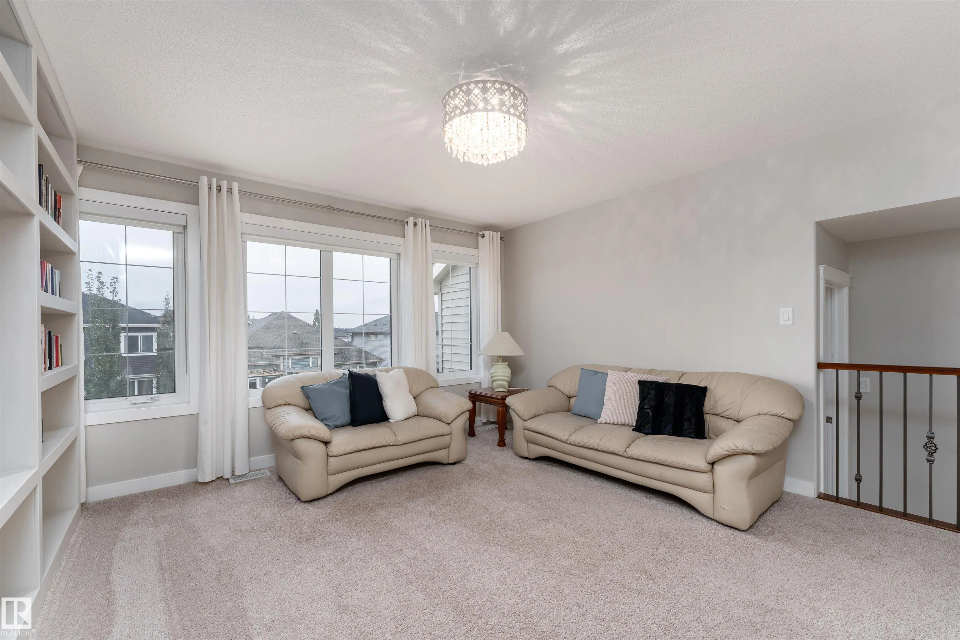 2504 AMERONGEN Crescent