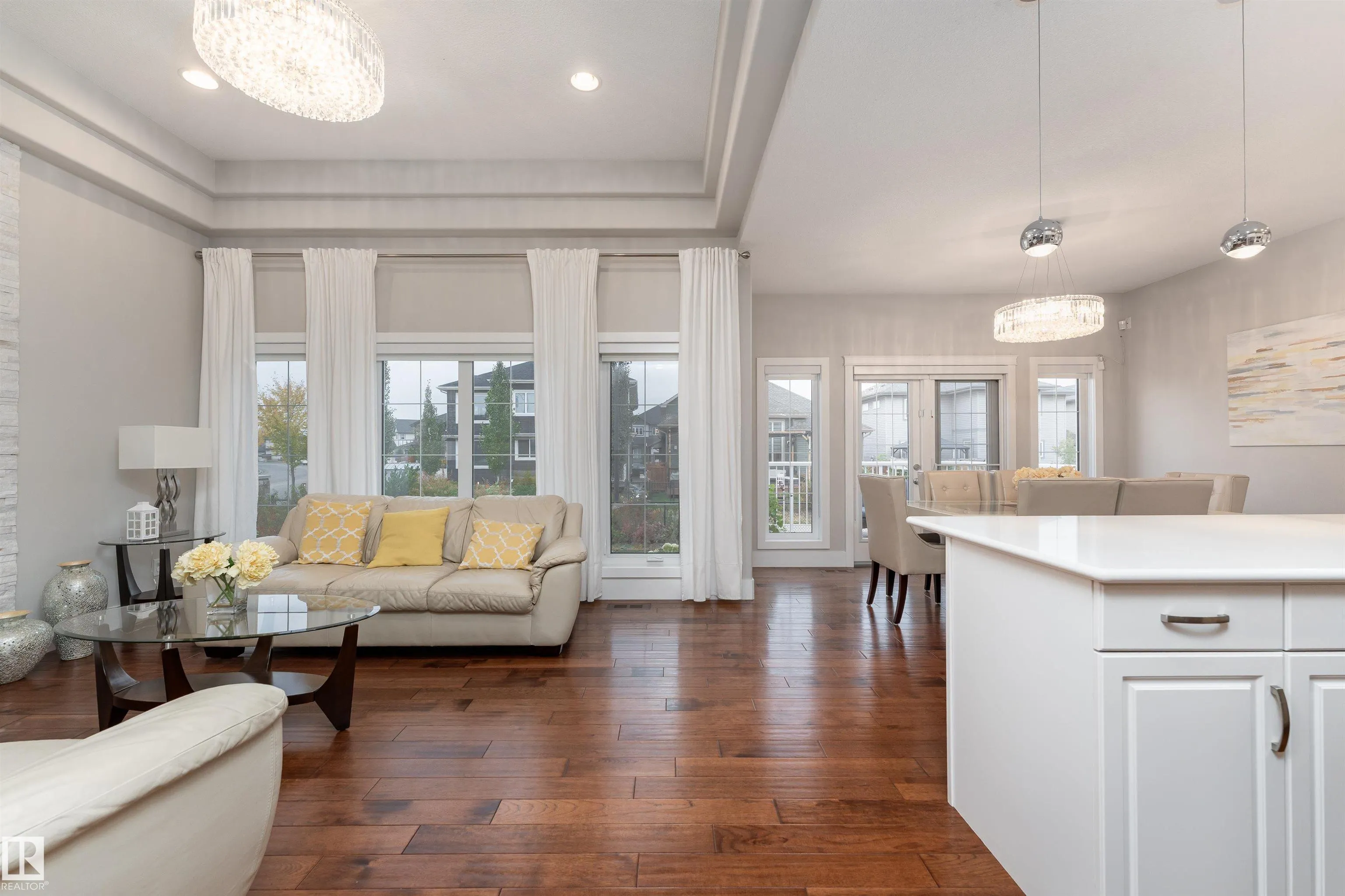 2504 AMERONGEN Crescent