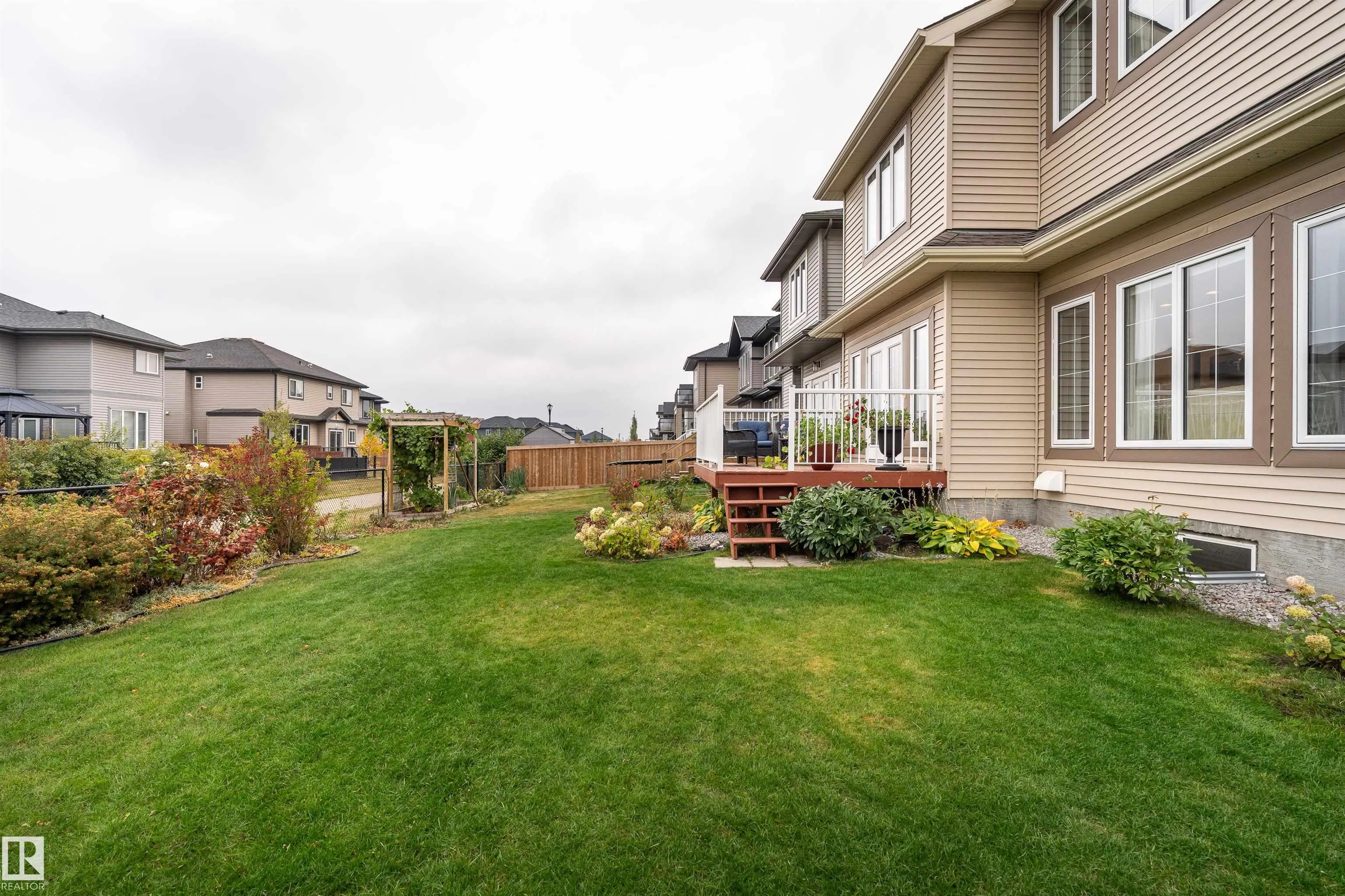 2504 AMERONGEN Crescent
