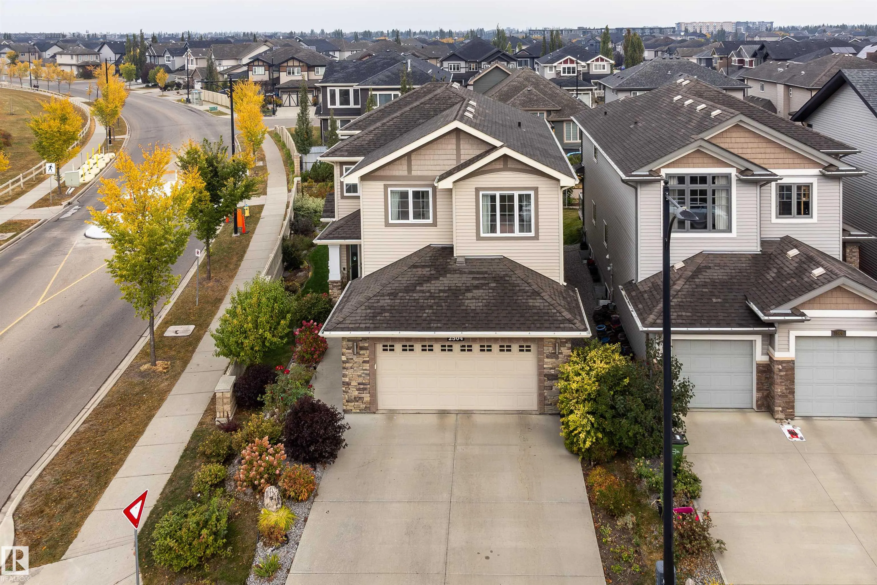 2504 AMERONGEN Crescent