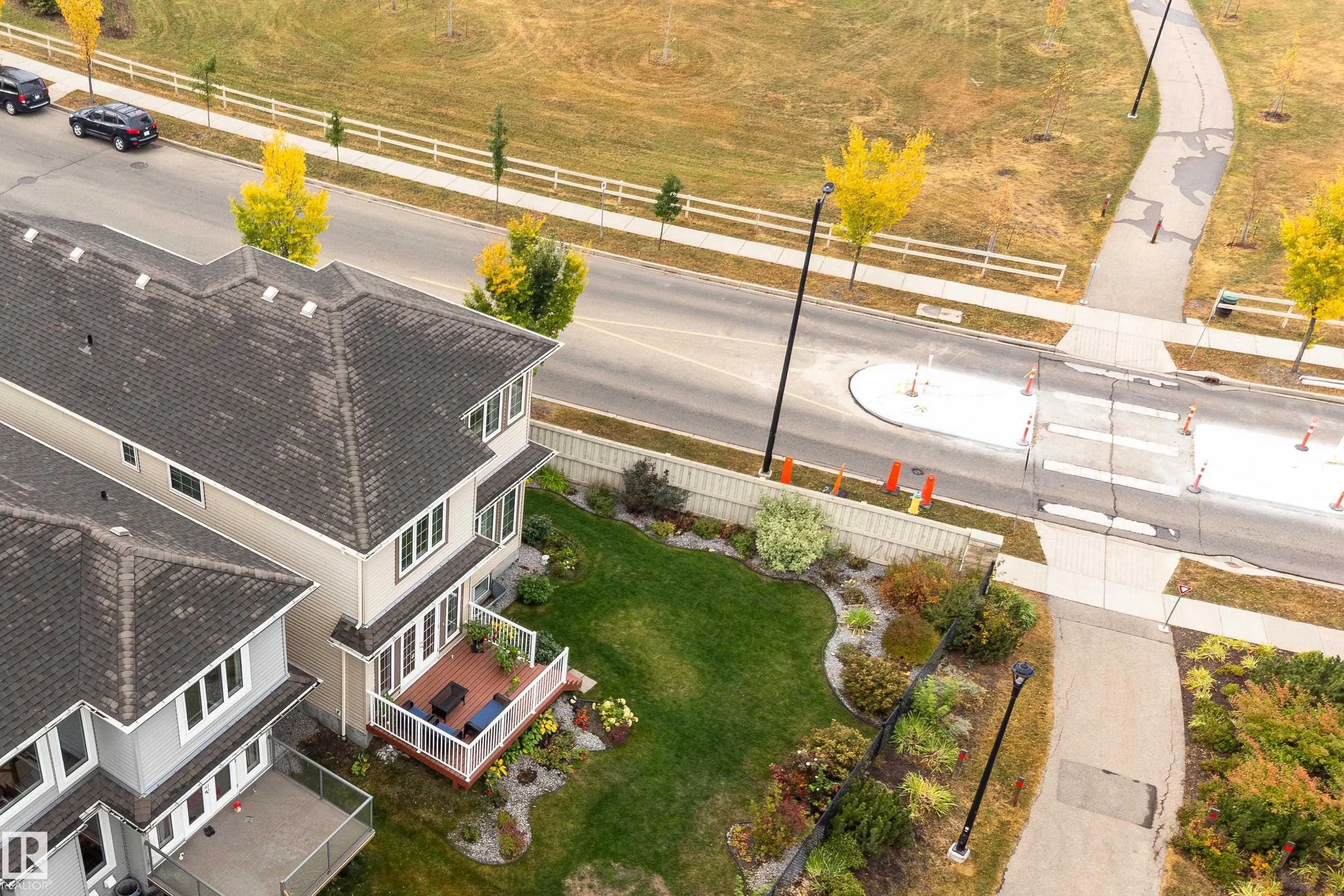 2504 AMERONGEN Crescent