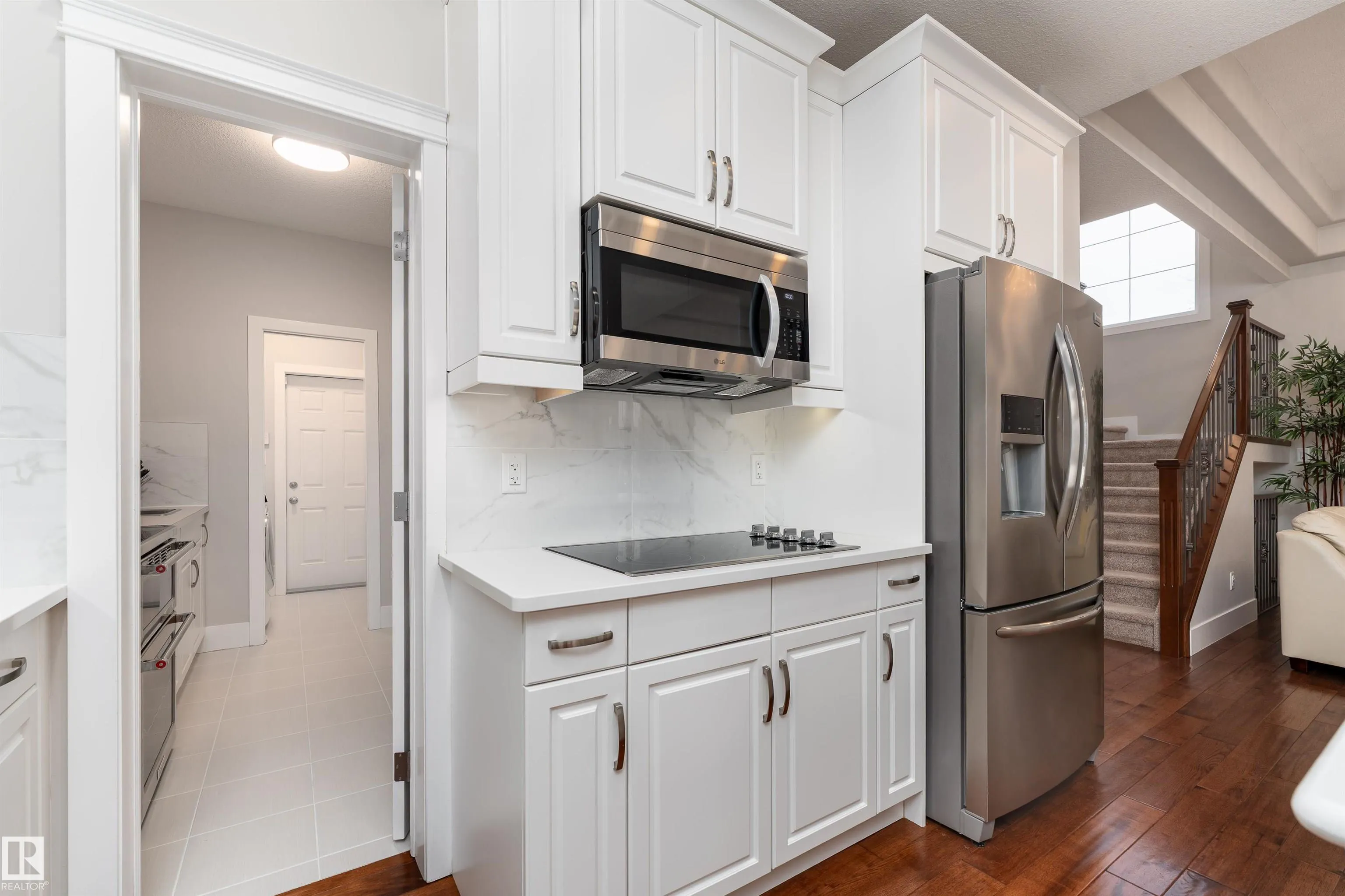 2504 AMERONGEN Crescent