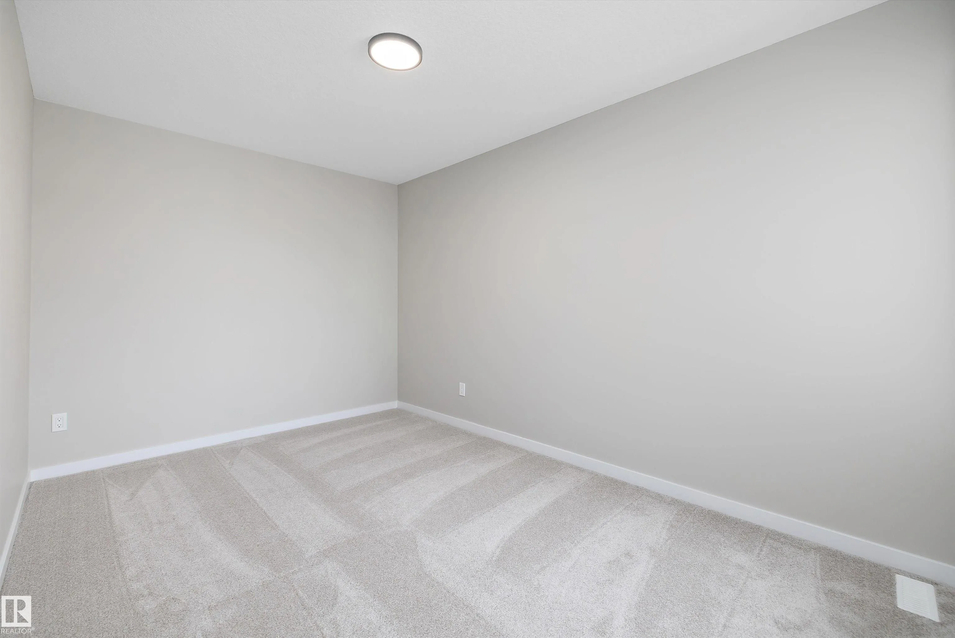 4544 Kinsella Link