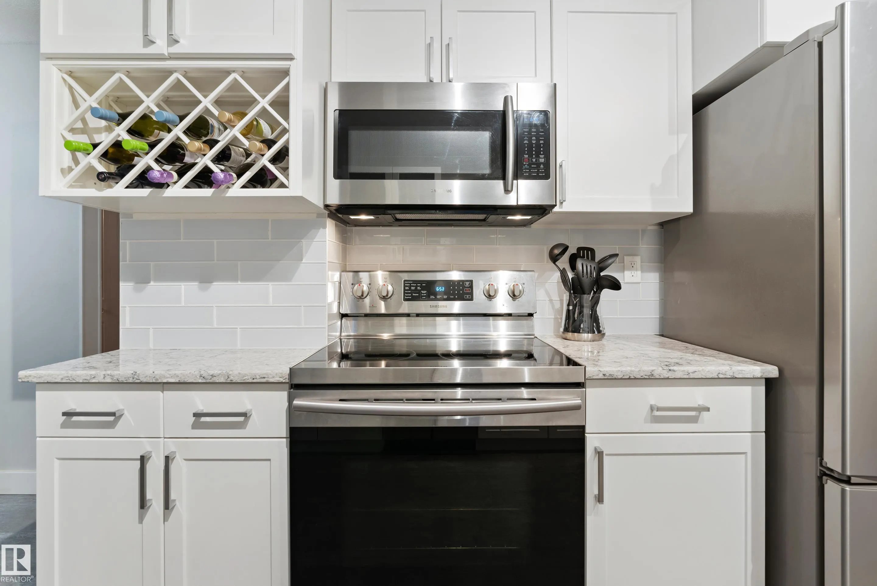 40 FERNWOOD Crescent