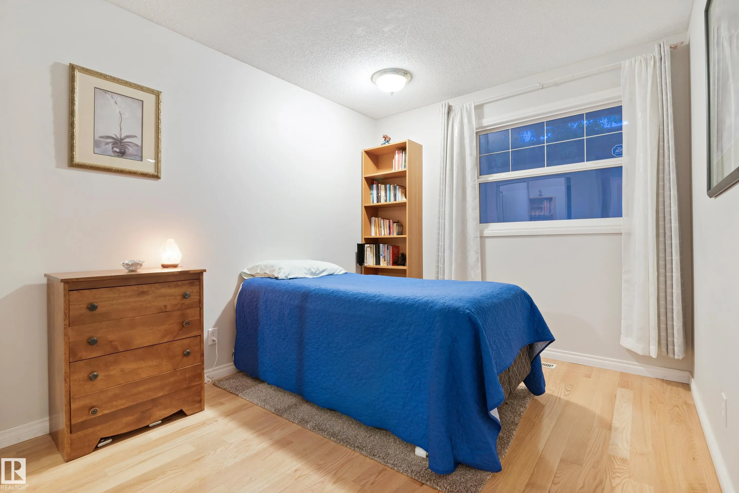 40 FERNWOOD Crescent