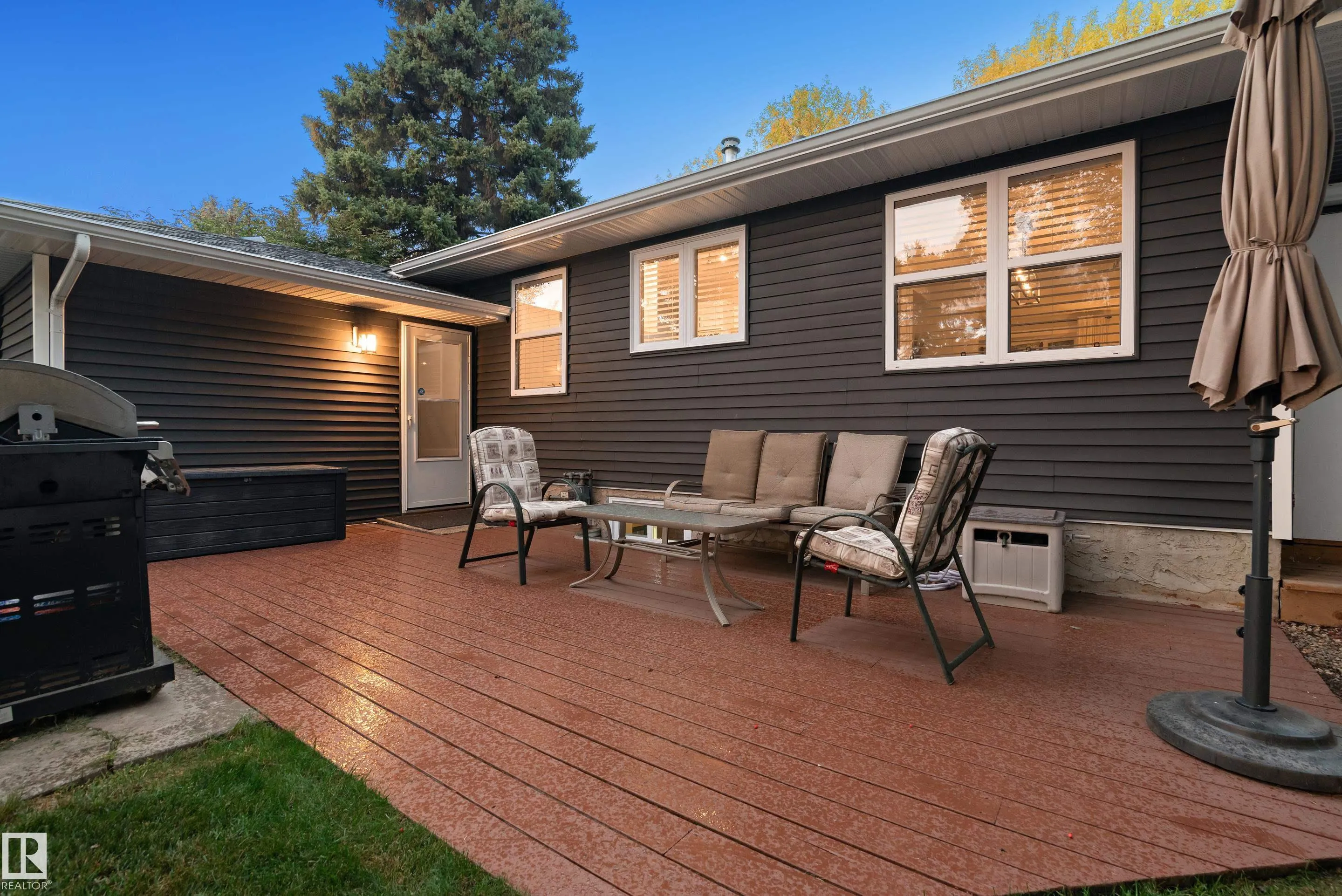 40 FERNWOOD Crescent
