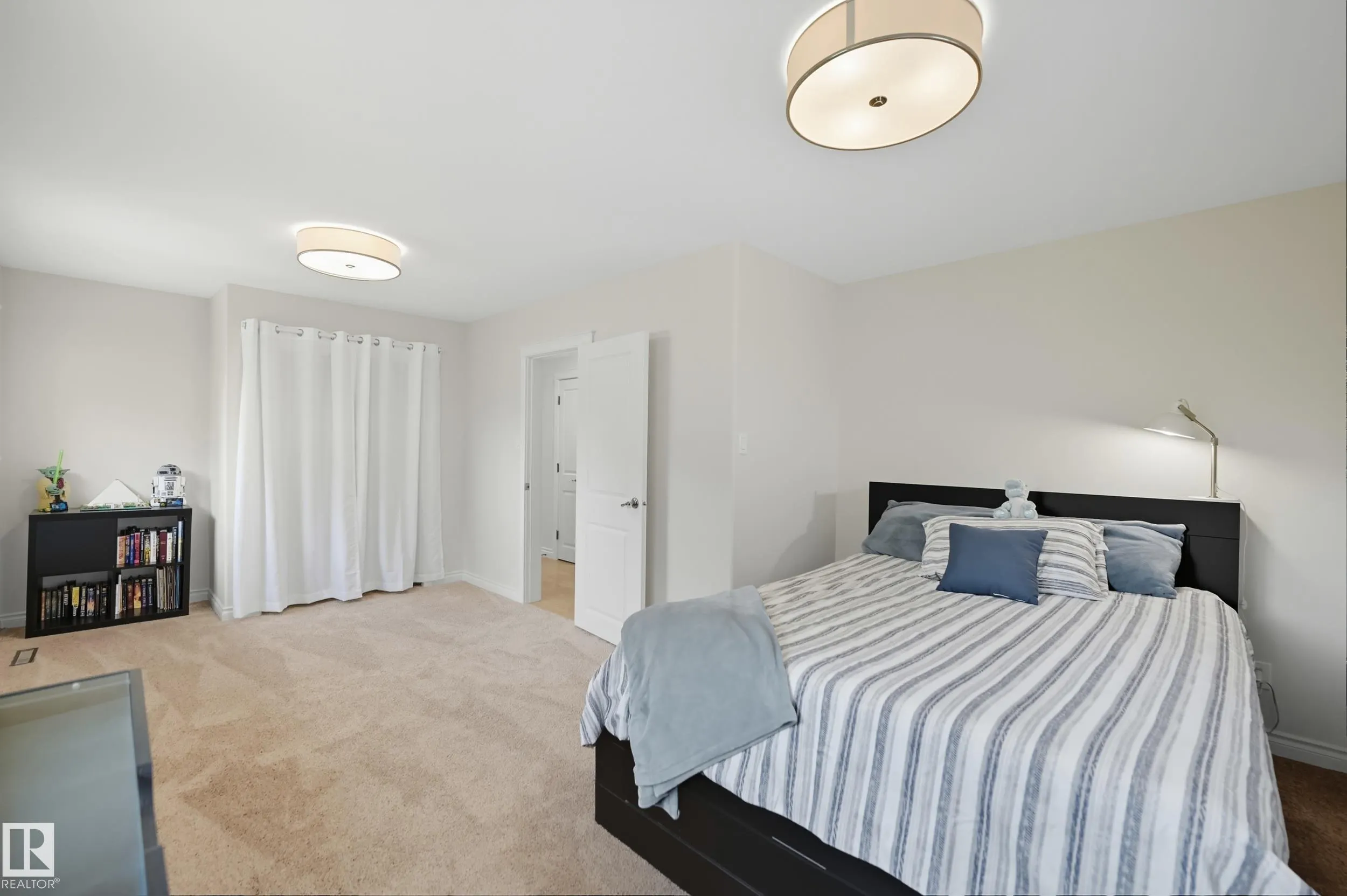 12408 39 Avenue