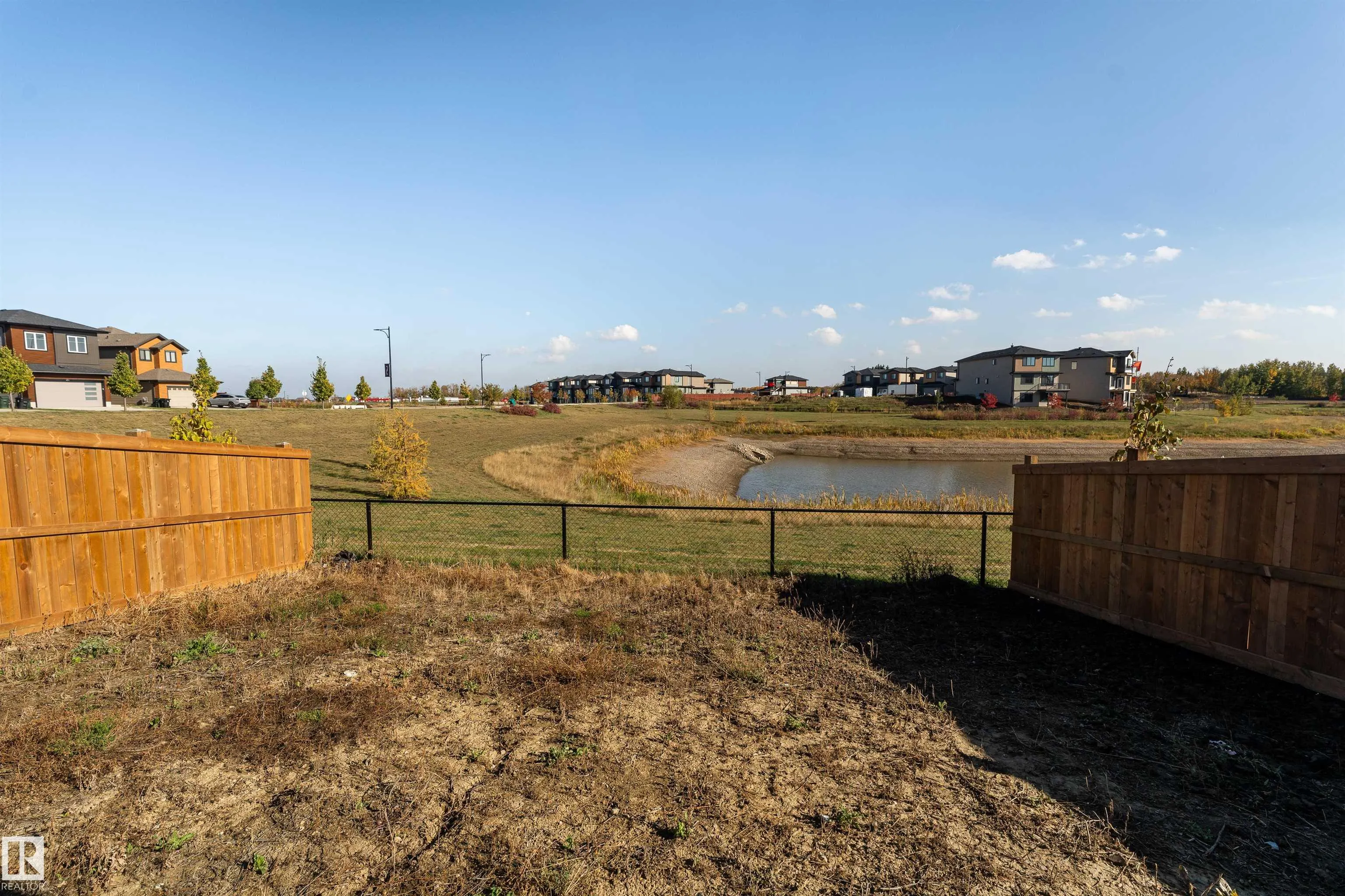 56 TILIA Place