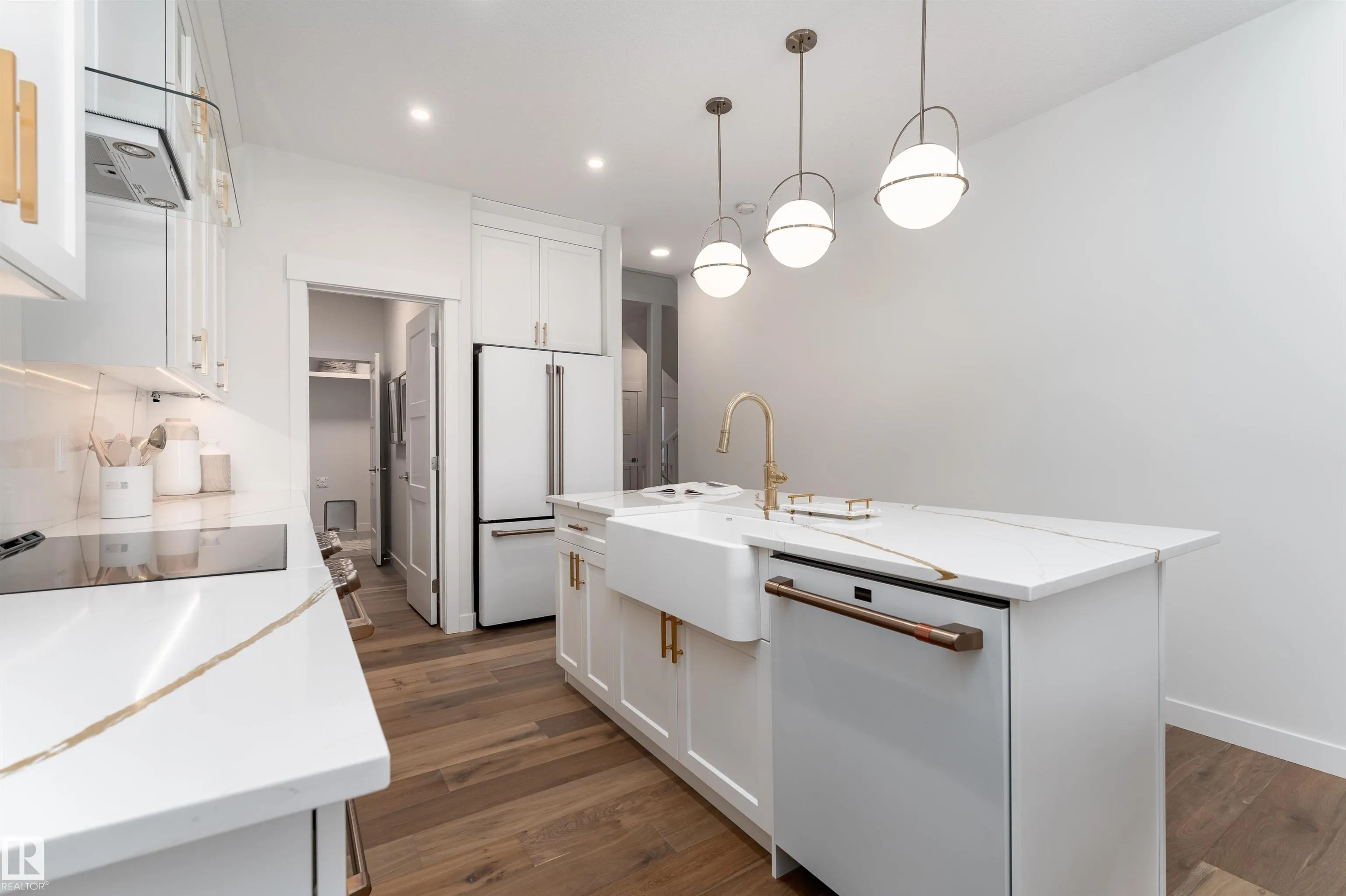 56 TILIA Place
