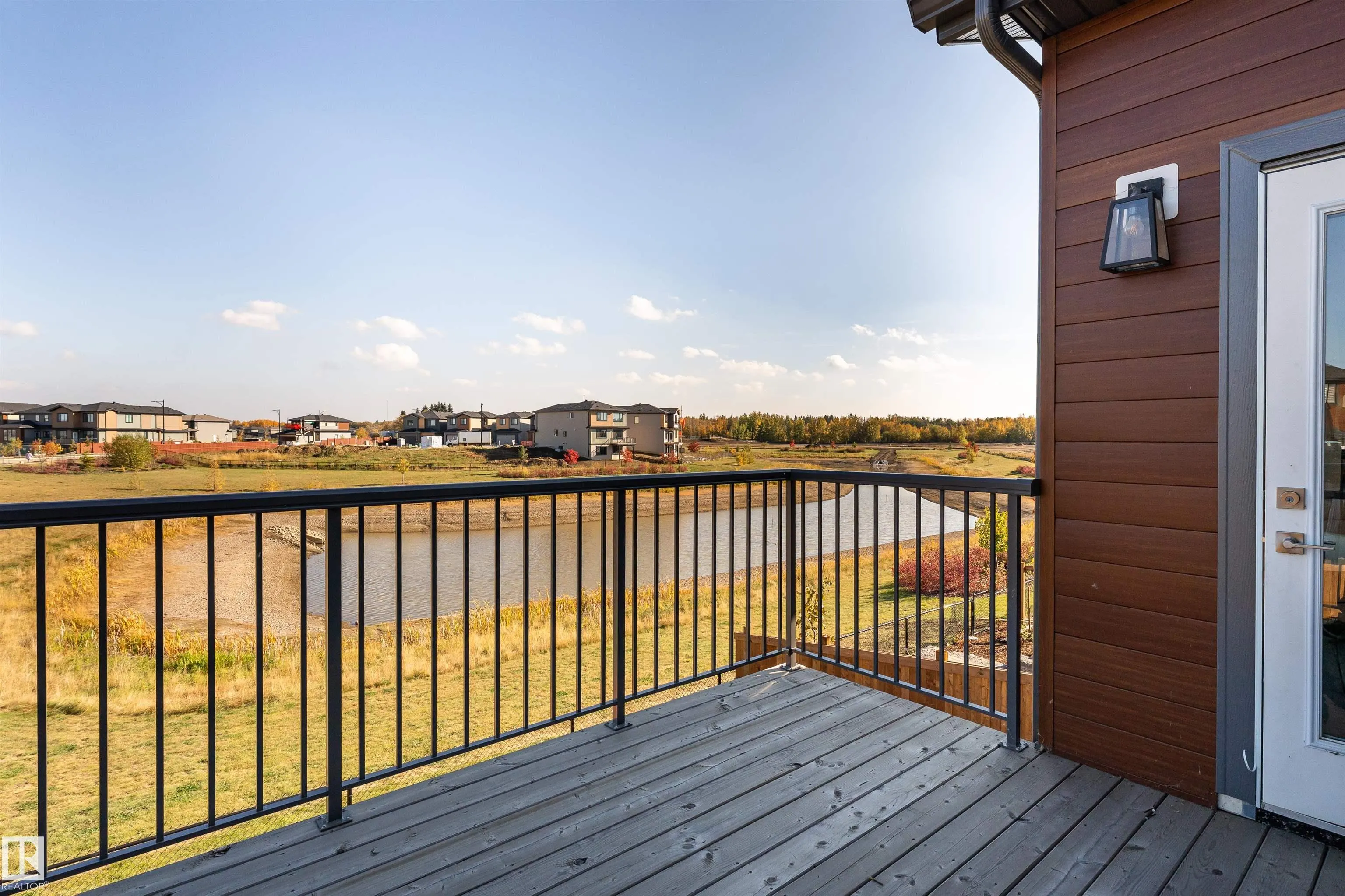 56 TILIA Place