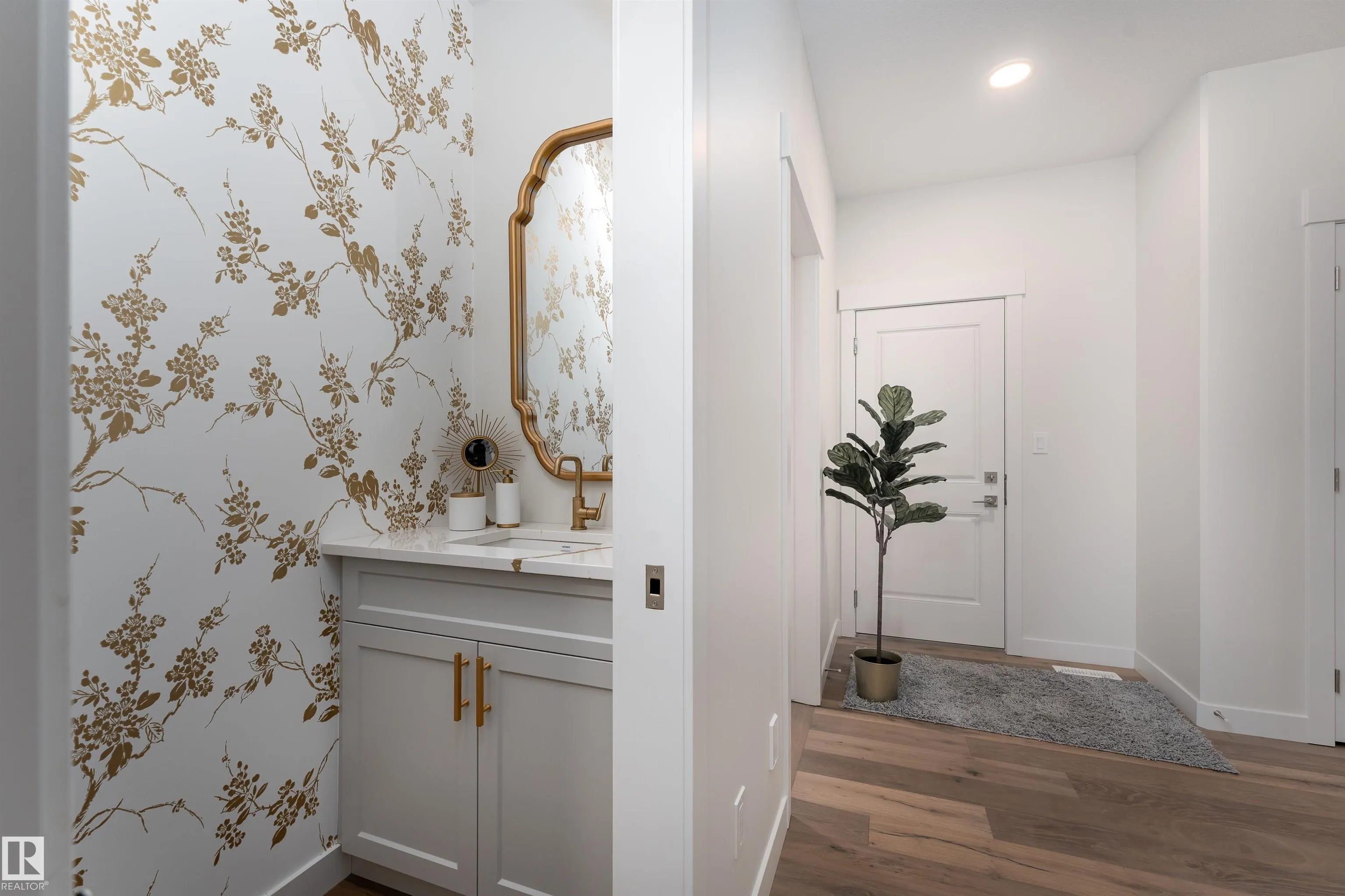 56 TILIA Place