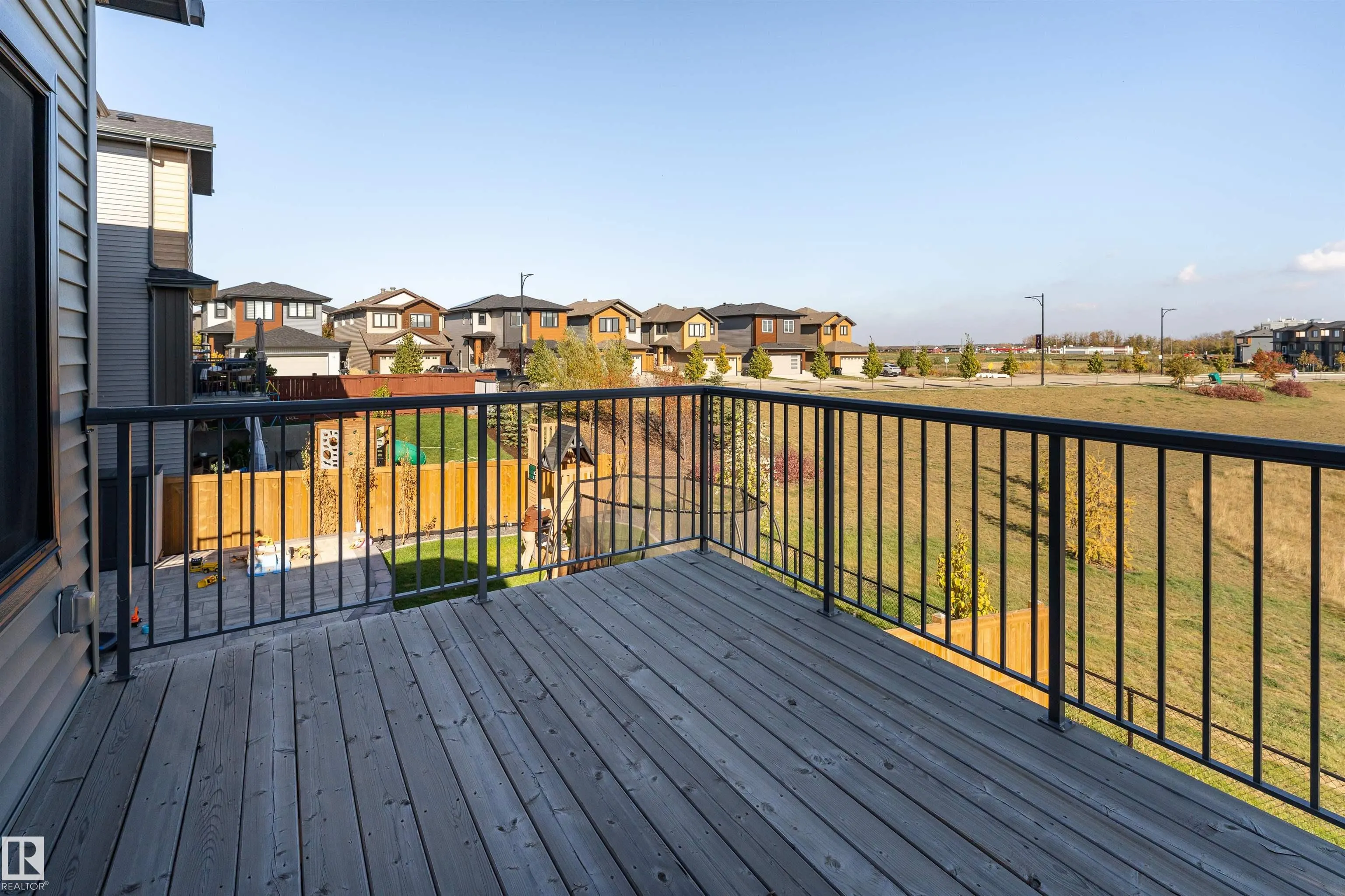 56 TILIA Place