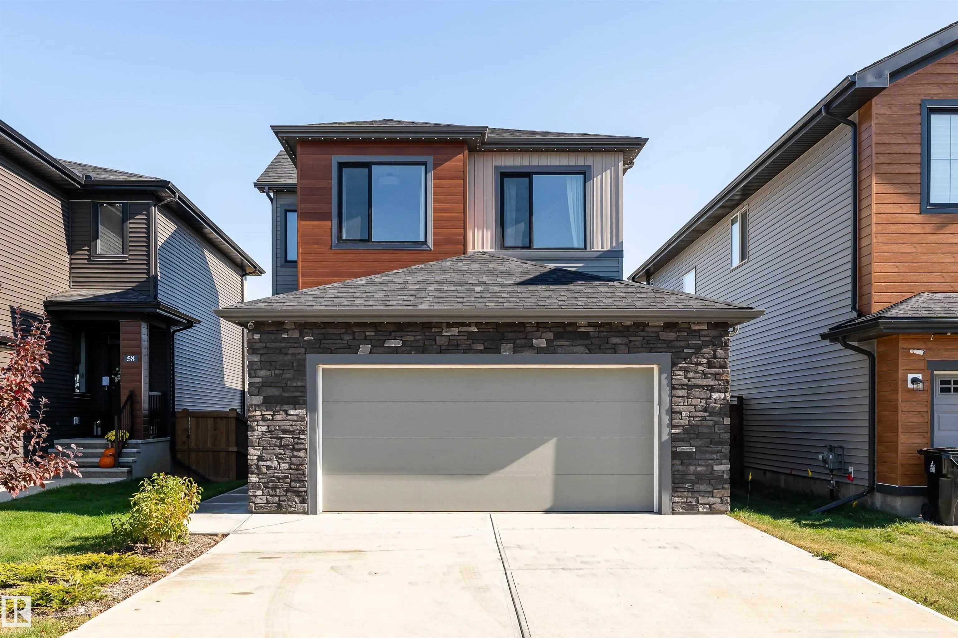 56 TILIA Place