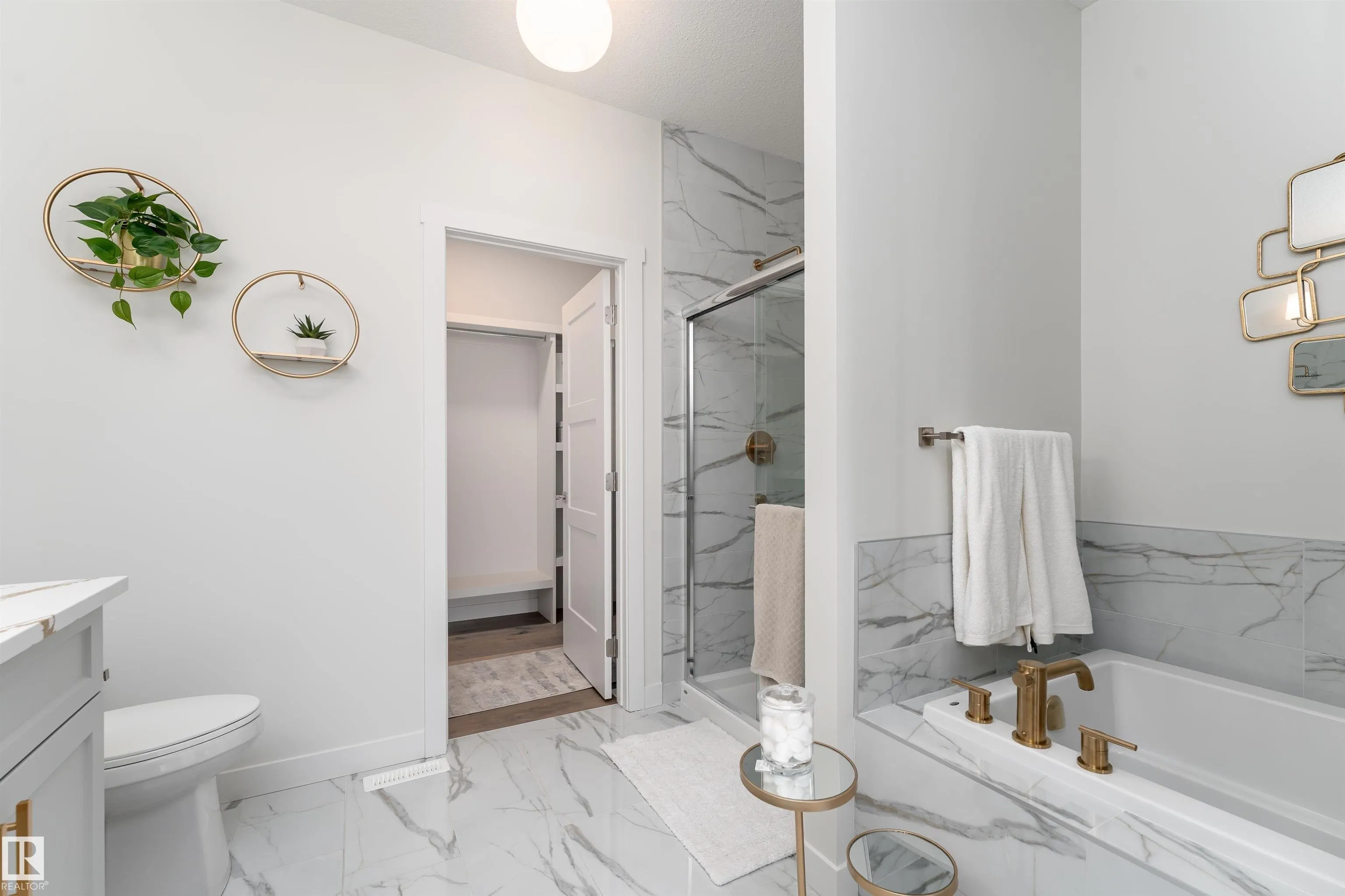 56 TILIA Place