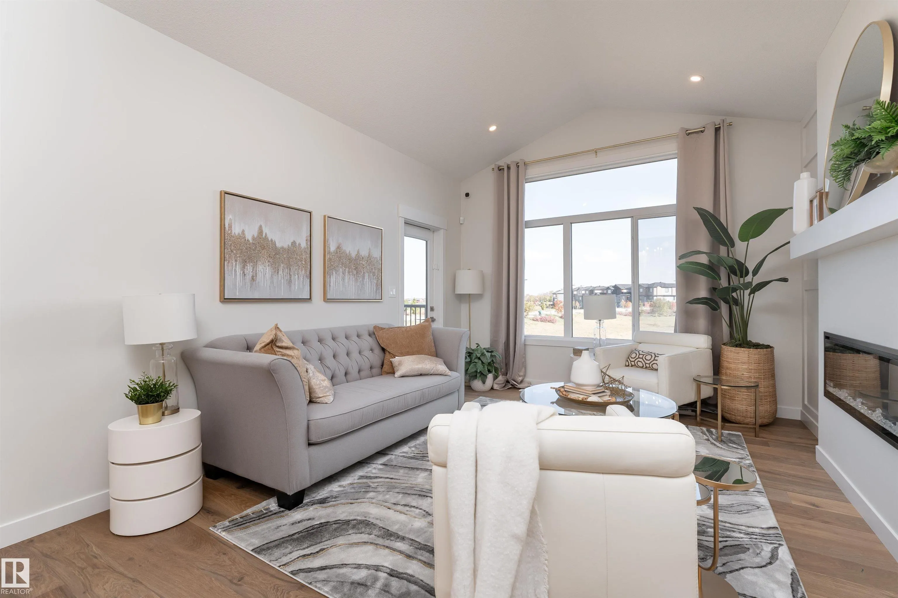 56 TILIA Place