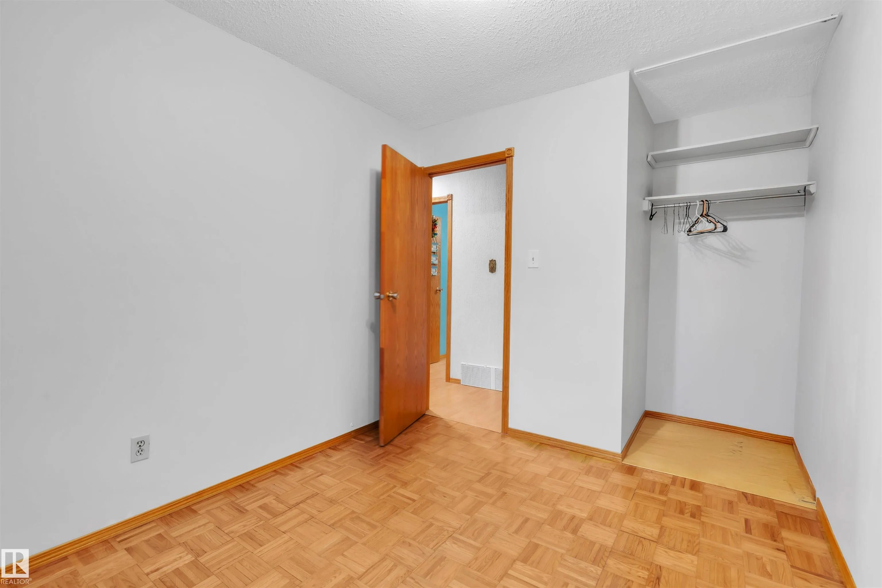 42204B TWP RD 624