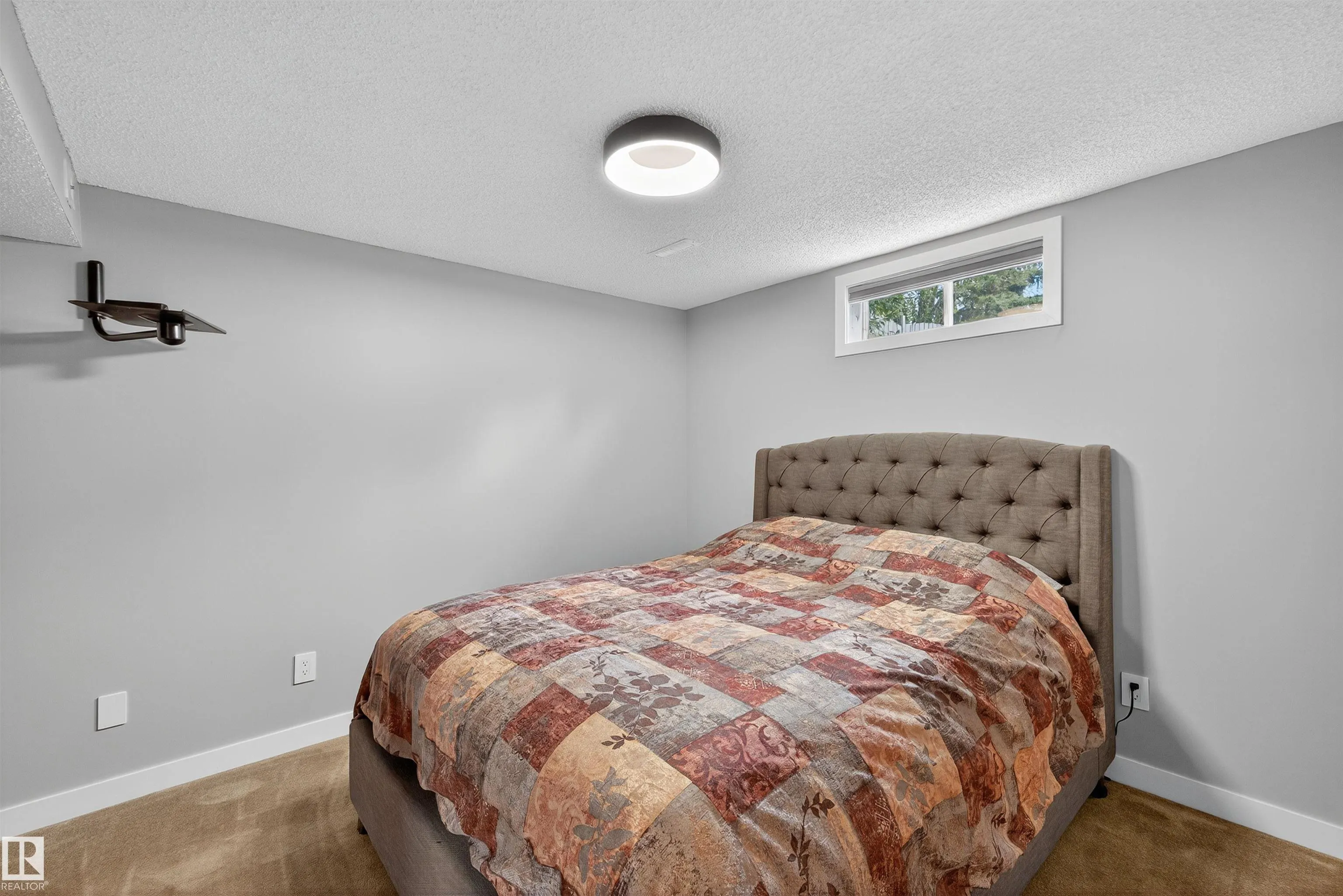 13815 35 ST