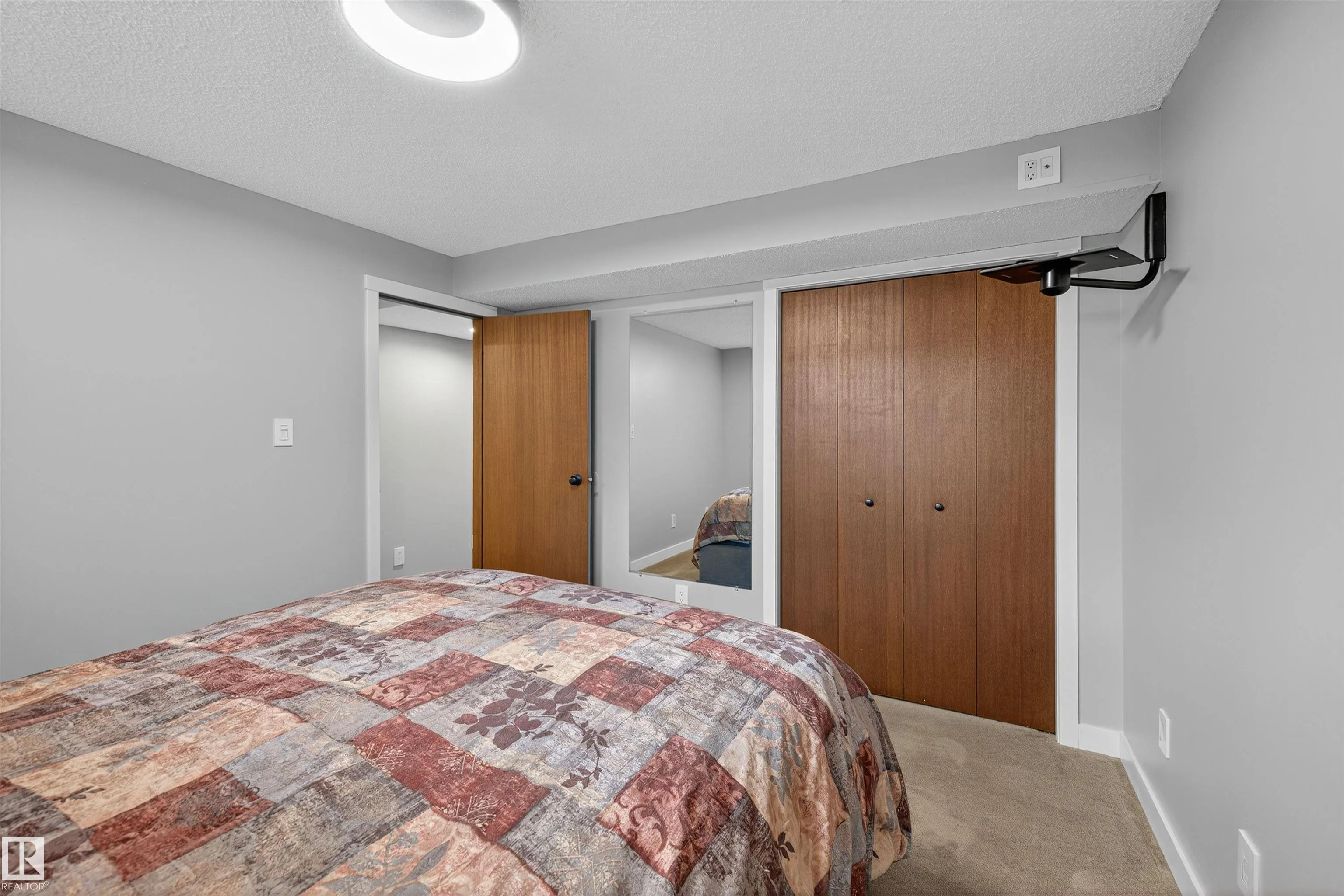13815 35 ST