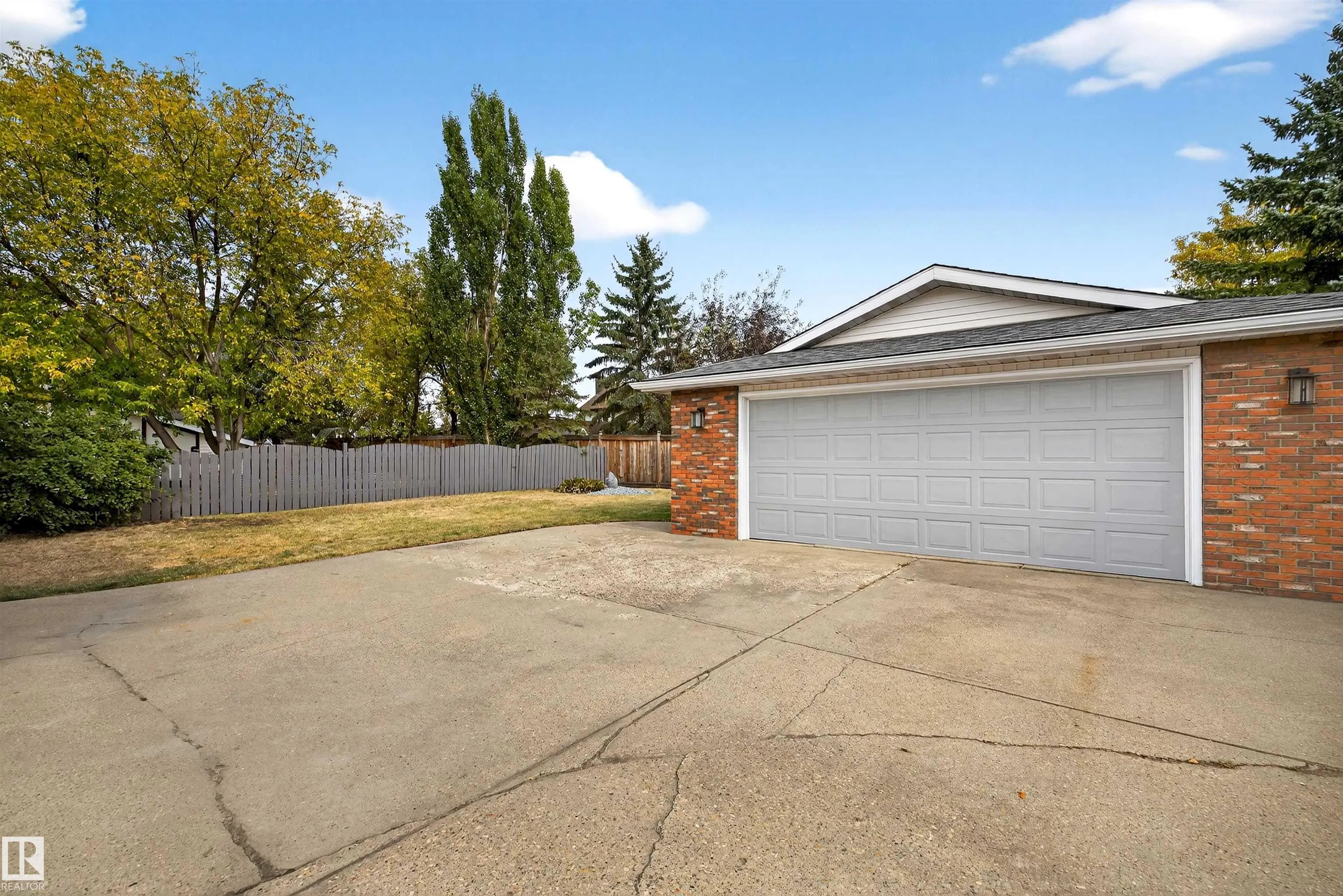 13815 35 ST