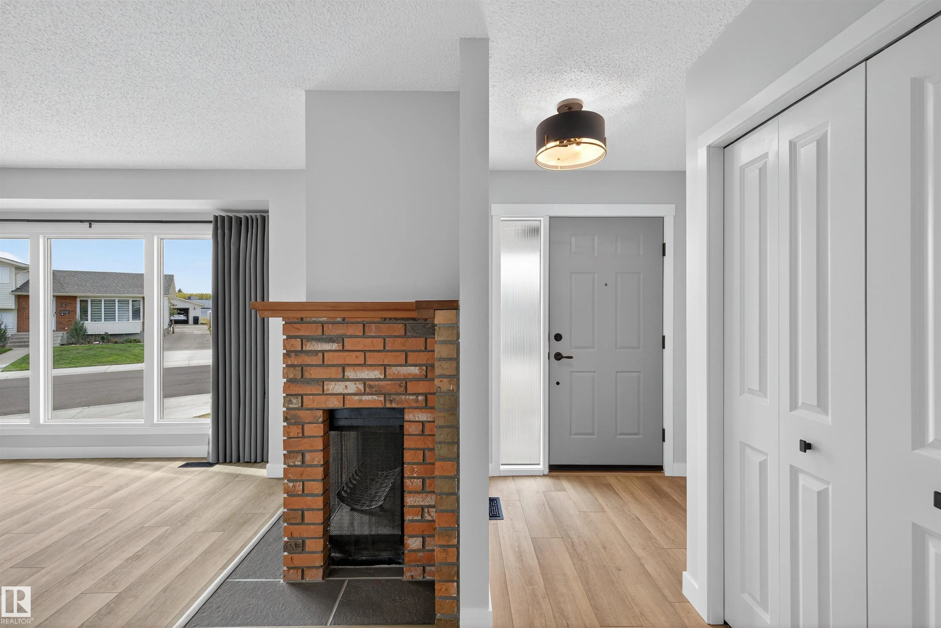 13815 35 ST