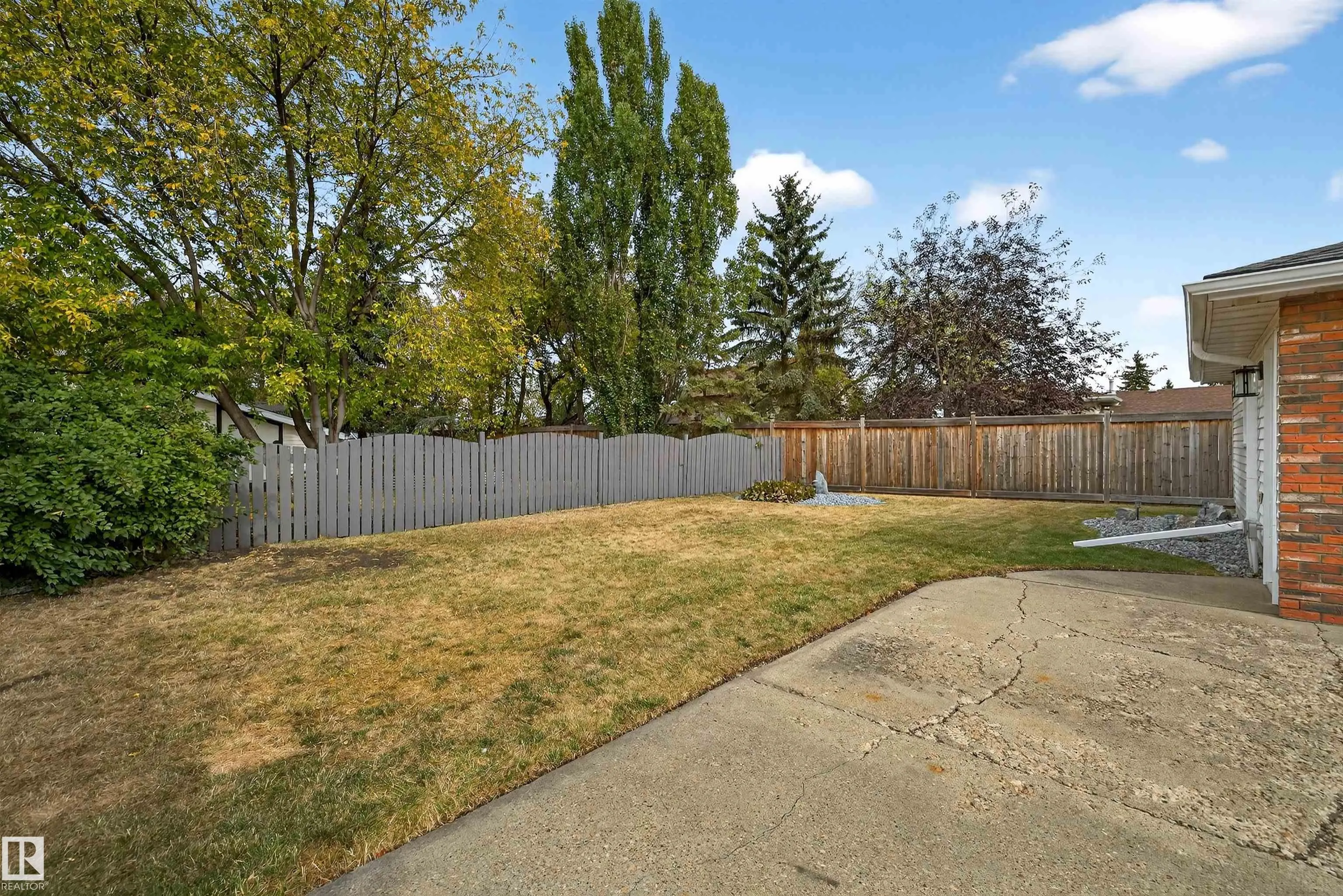 13815 35 ST