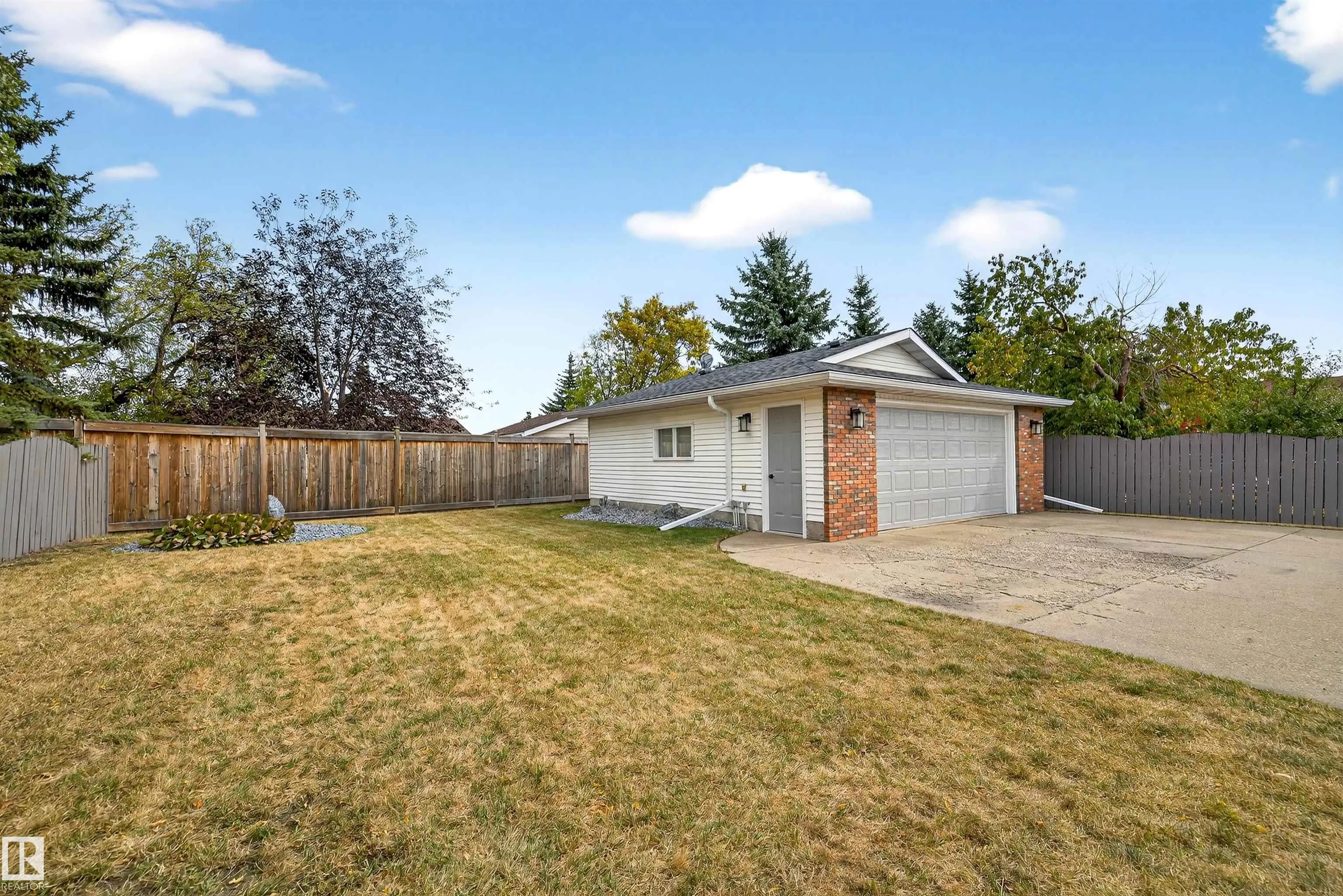 13815 35 ST
