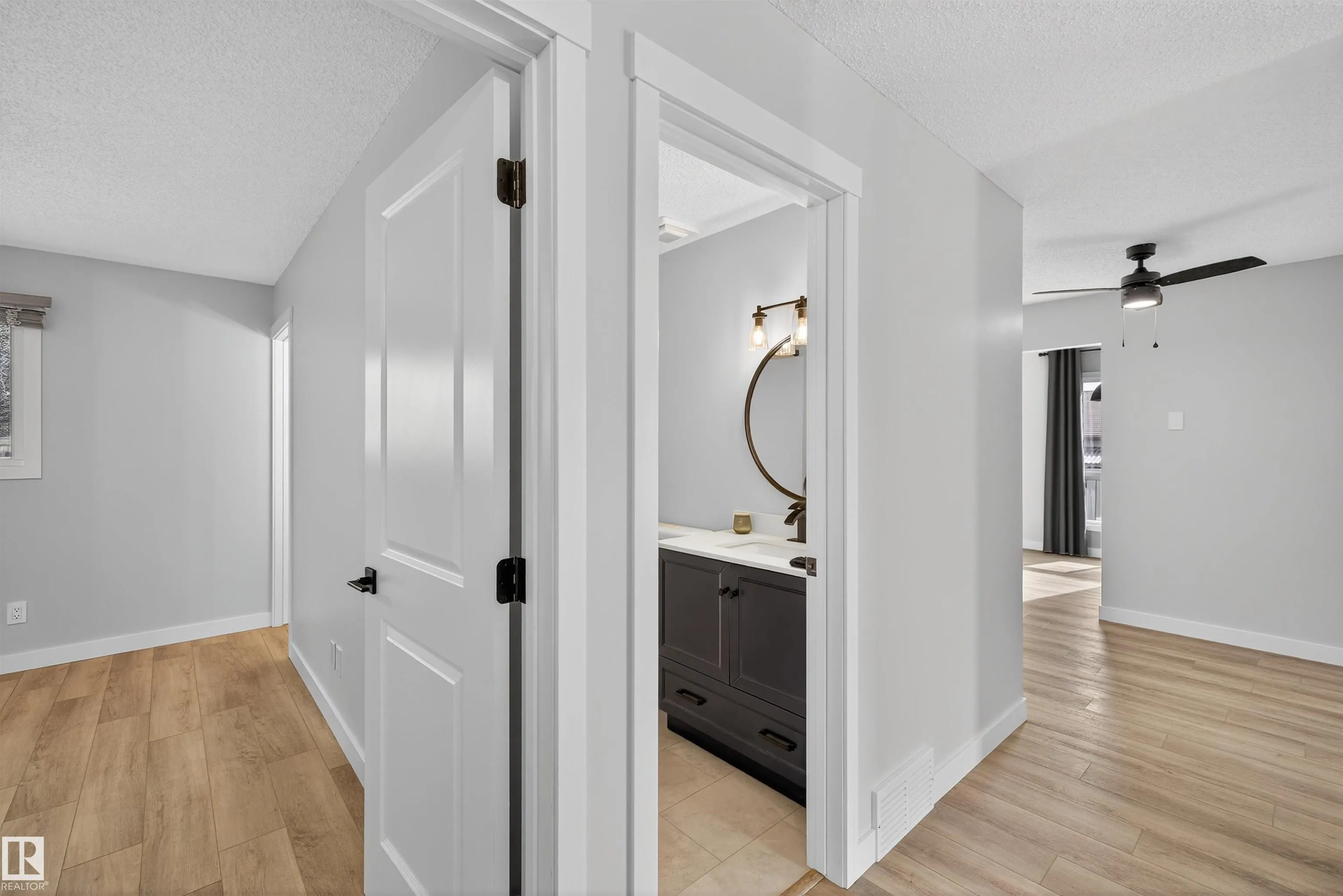 13815 35 ST