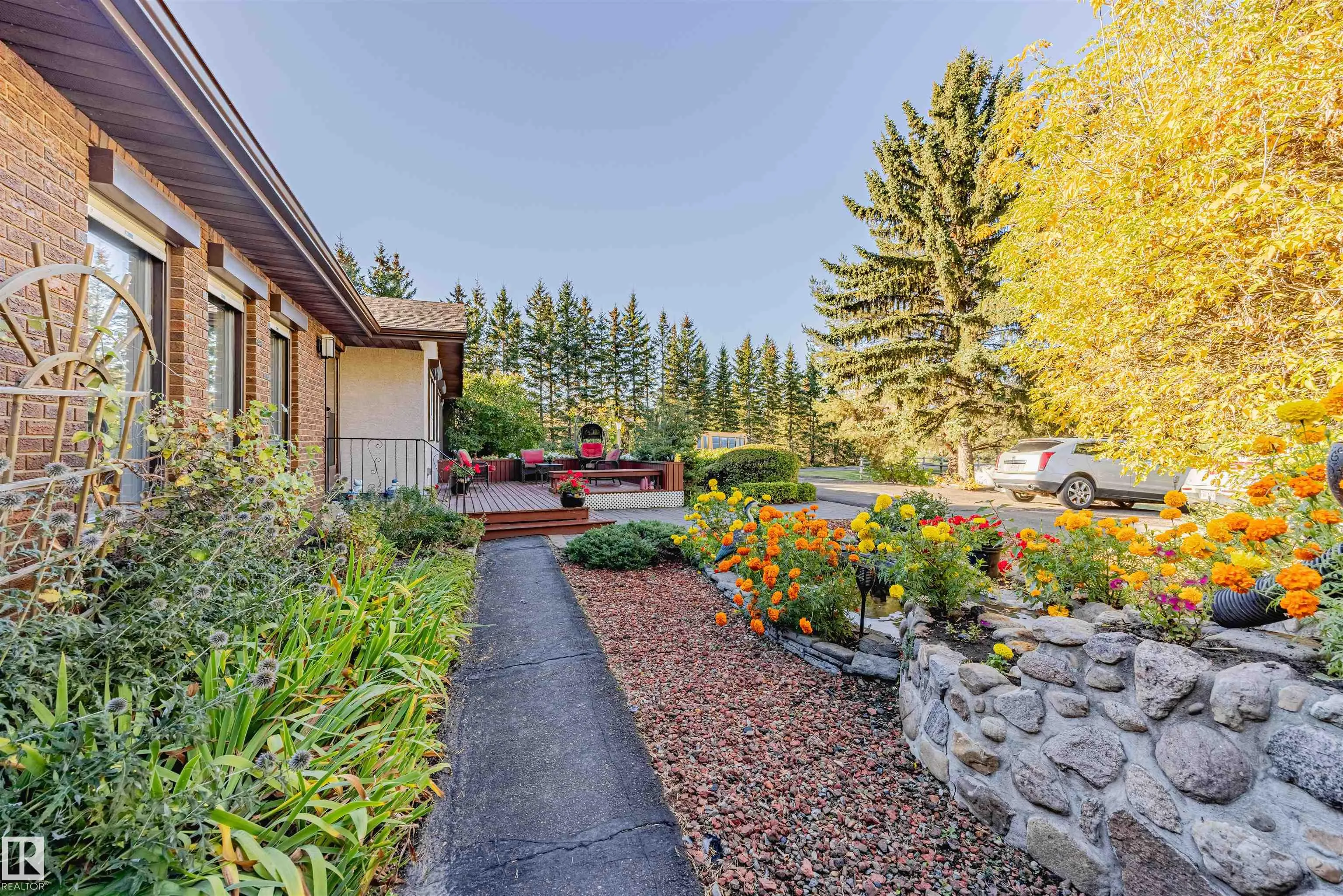 194 52328 HWY 21