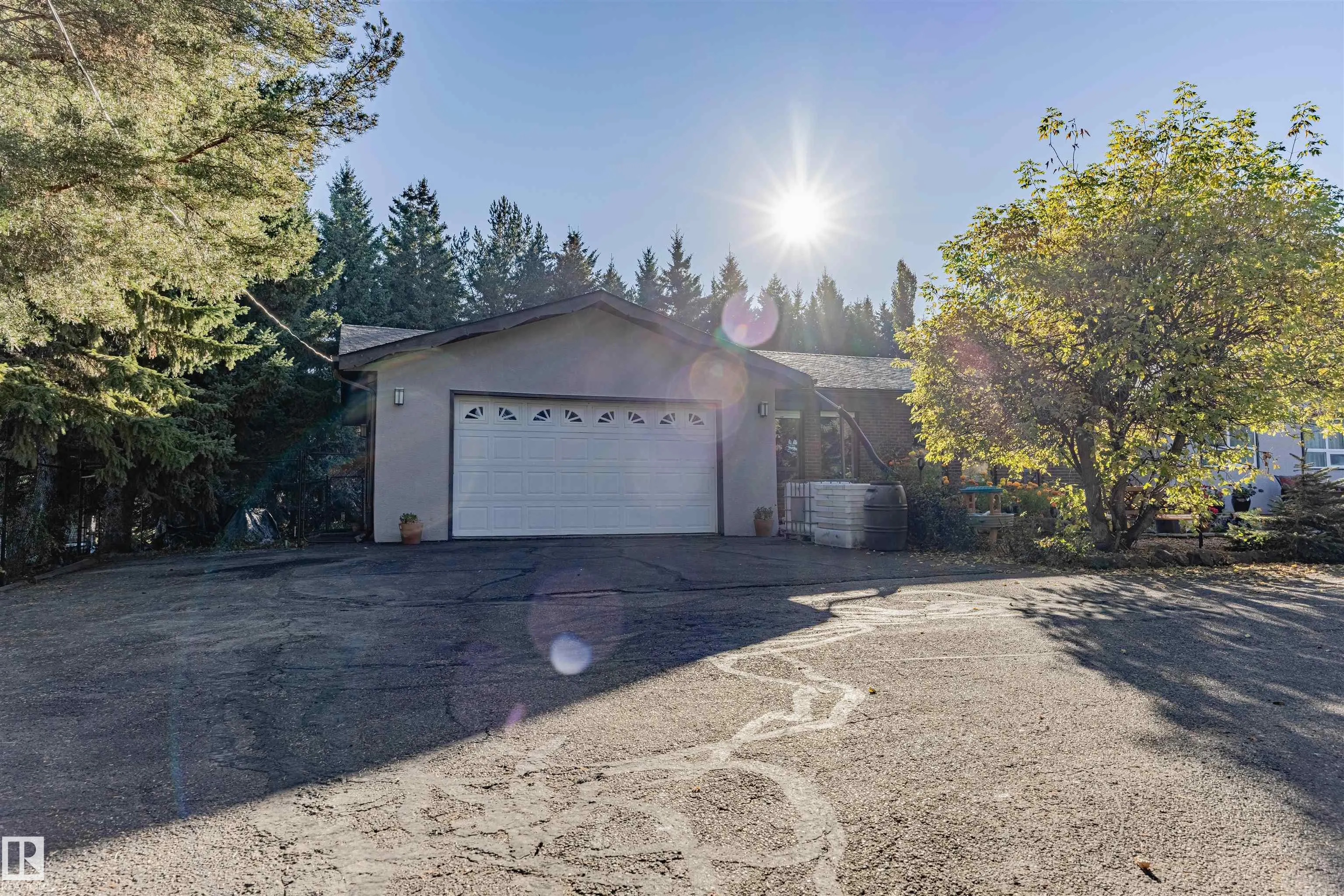 194 52328 HWY 21
