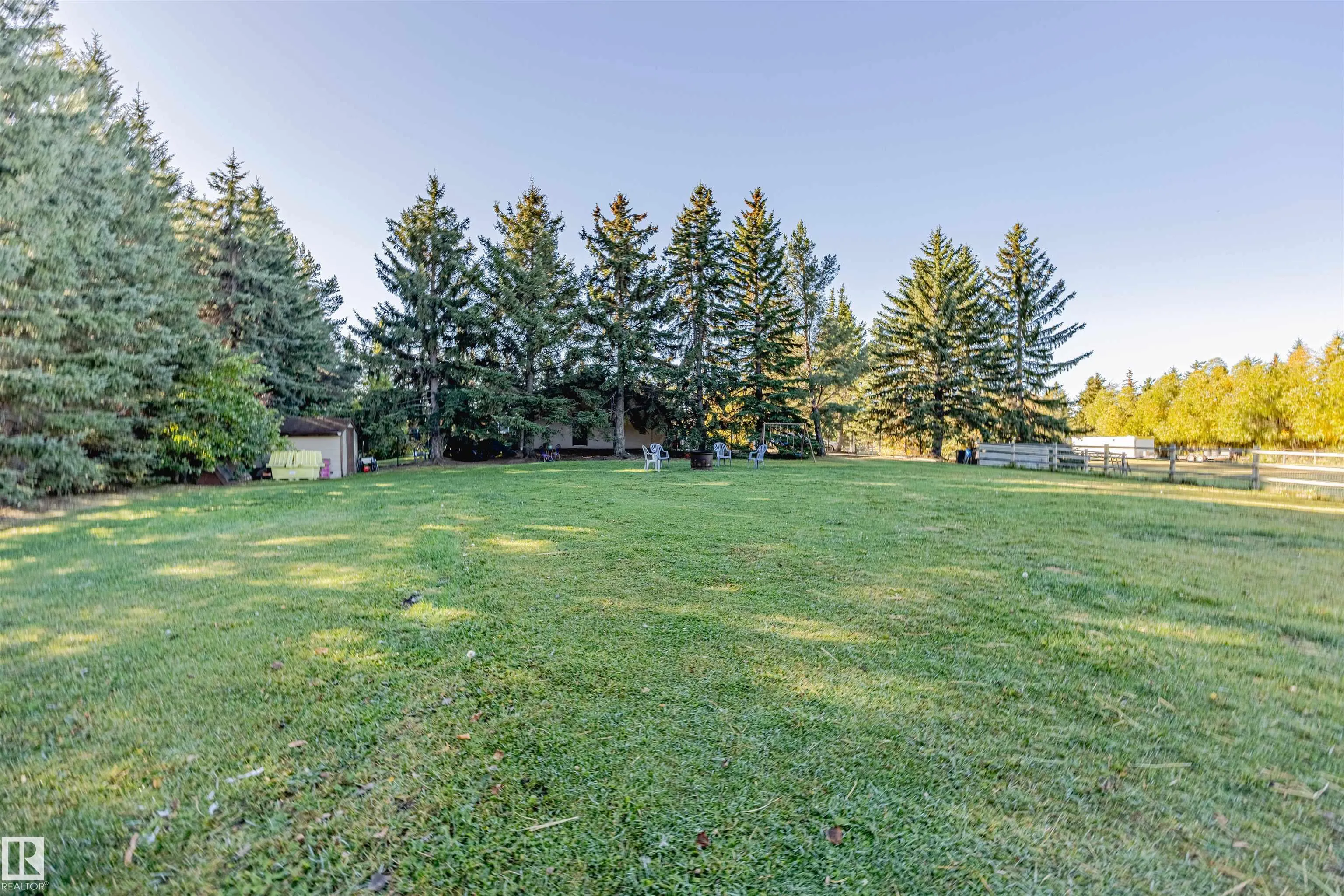 194 52328 HWY 21