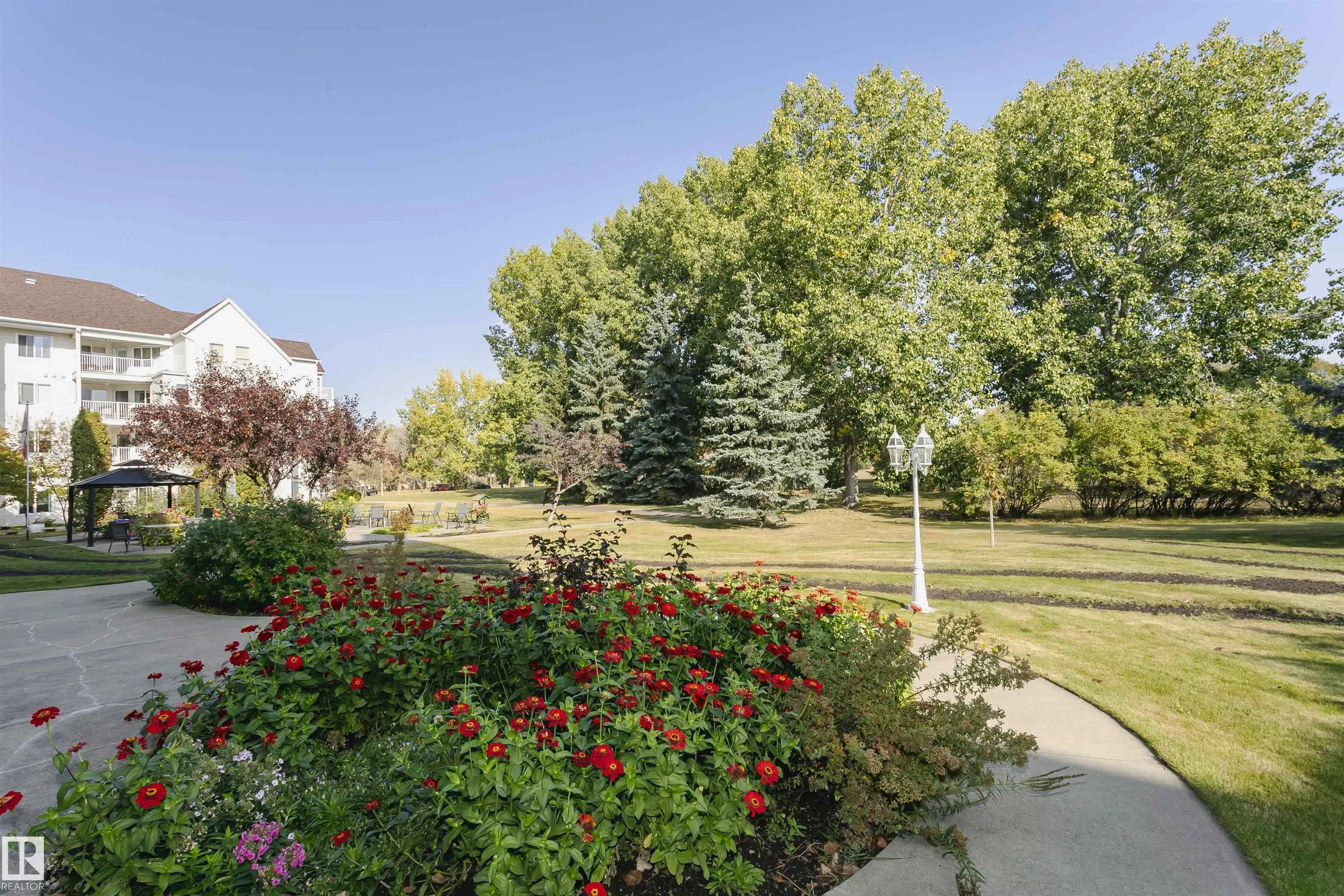 78 MCKENNEY Avenue