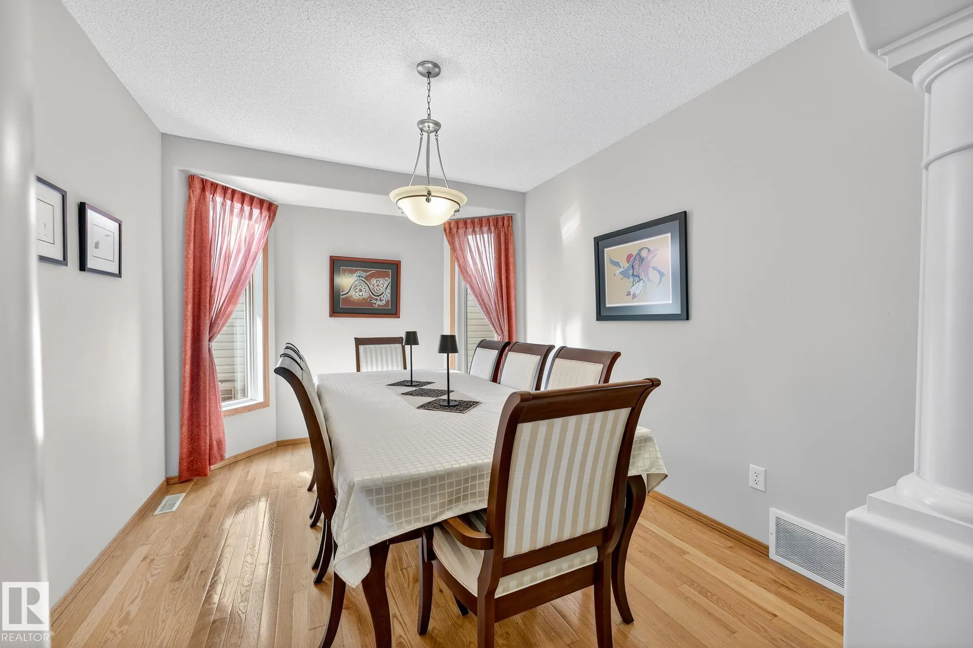 310 HILLIARD Close