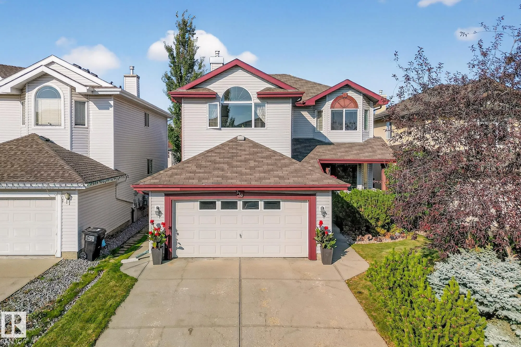310 HILLIARD Close