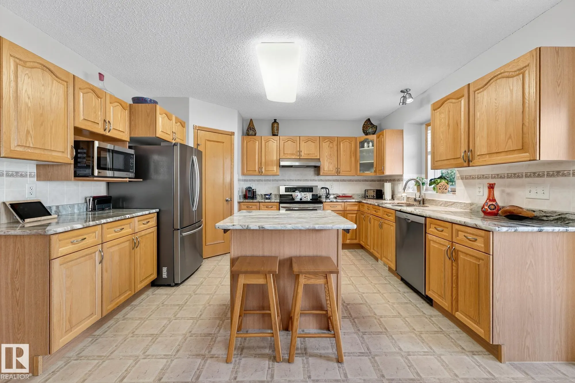 310 HILLIARD Close